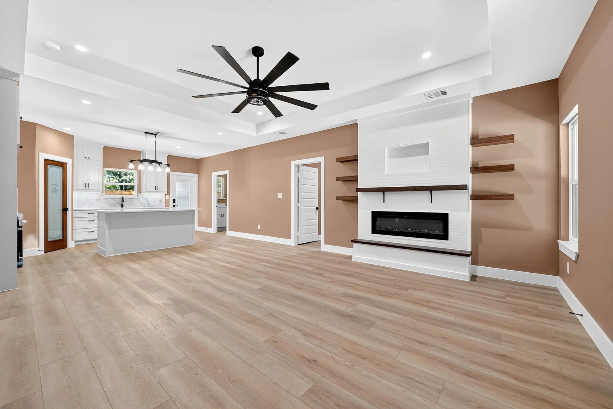 Single Family Residence For Sale in Hunt County , 203 Seagrove Lane, Quinlan, Texas 75474, 3 Bedroom, 2 Bathroom, Garage spaces, 1,500 Sqft, built in 2026, mls#21403181, Real Estate Agent in Quinlan, Homes For Sale in Hunt county, Homes For Sale in Quinlan, Realtor in Quinlan Texas, Real Estate Brokerage Independent Realty Texas, Luminita Cordes Realtor