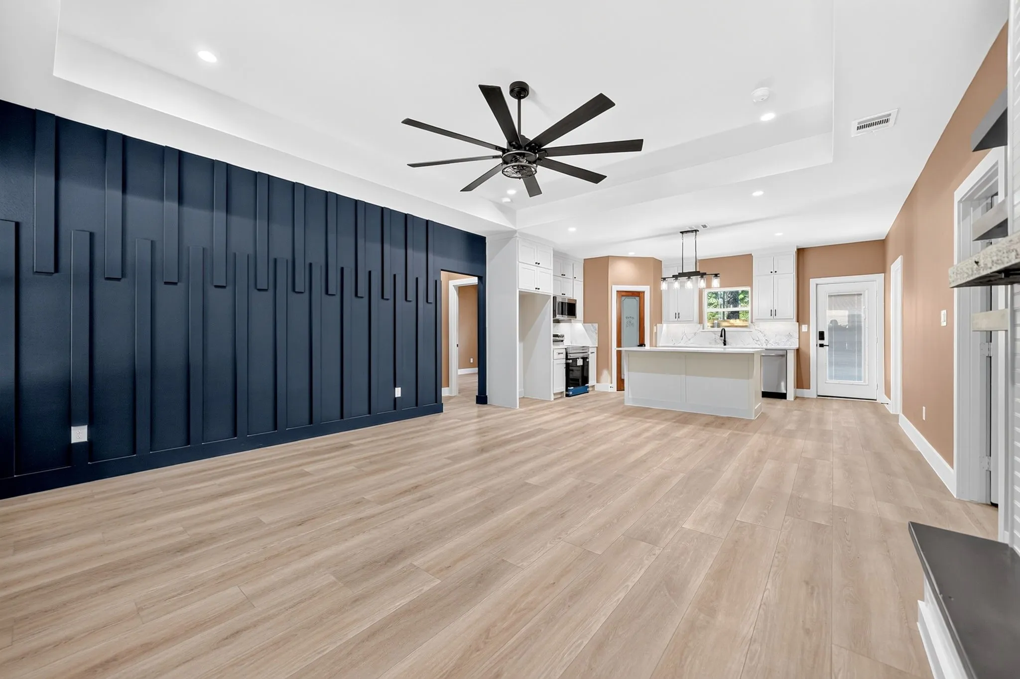 Single Family Residence For Sale in Hunt County , 203 Seagrove Lane, Quinlan, Texas 75474, 3 Bedroom, 2 Bathroom, Garage spaces, 1,500 Sqft, built in 2026, mls#21403181, Real Estate Agent in Quinlan, Homes For Sale in Hunt county, Homes For Sale in Quinlan, Realtor in Quinlan Texas, Real Estate Brokerage Independent Realty Texas, Luminita Cordes Realtor