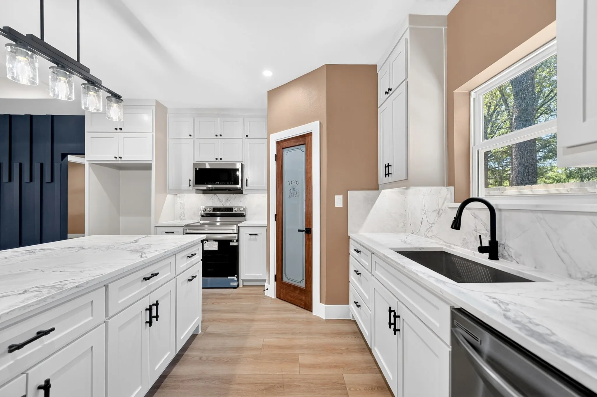 Single Family Residence For Sale in Hunt County , 203 Seagrove Lane, Quinlan, Texas 75474, 3 Bedroom, 2 Bathroom, Garage spaces, 1,500 Sqft, built in 2026, mls#21403181, Real Estate Agent in Quinlan, Homes For Sale in Hunt county, Homes For Sale in Quinlan, Realtor in Quinlan Texas, Real Estate Brokerage Independent Realty Texas, Luminita Cordes Realtor