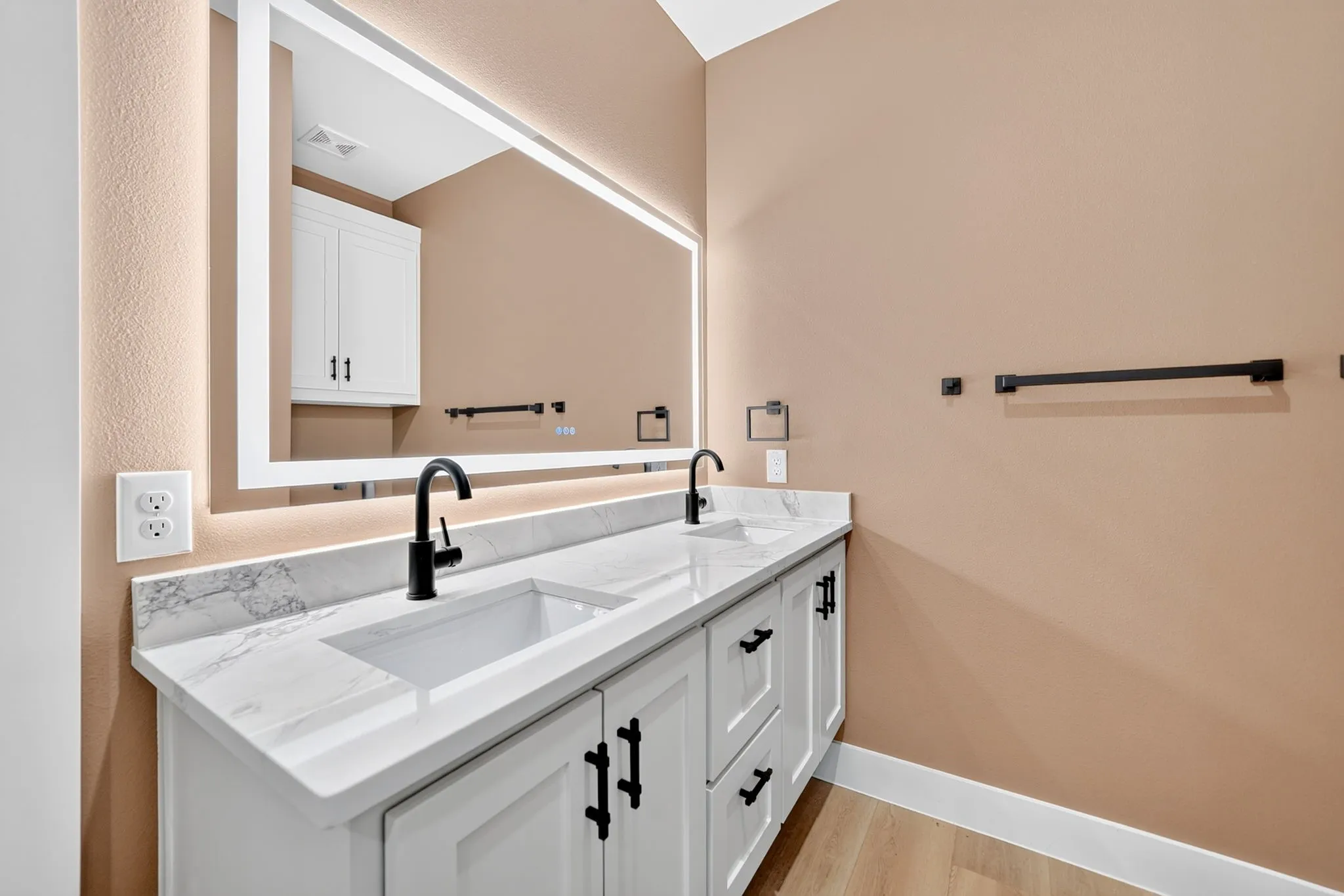 Single Family Residence For Sale in Hunt County , 203 Seagrove Lane, Quinlan, Texas 75474, 3 Bedroom, 2 Bathroom, Garage spaces, 1,500 Sqft, built in 2026, mls#21403181, Real Estate Agent in Quinlan, Homes For Sale in Hunt county, Homes For Sale in Quinlan, Realtor in Quinlan Texas, Real Estate Brokerage Independent Realty Texas, Luminita Cordes Realtor