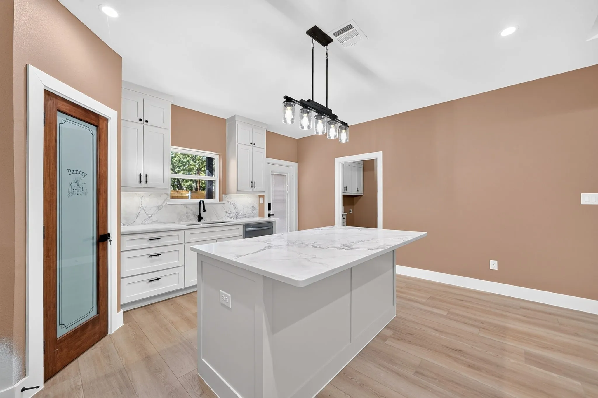 Single Family Residence For Sale in Hunt County , 203 Seagrove Lane, Quinlan, Texas 75474, 3 Bedroom, 2 Bathroom, Garage spaces, 1,500 Sqft, built in 2026, mls#21403181, Real Estate Agent in Quinlan, Homes For Sale in Hunt county, Homes For Sale in Quinlan, Realtor in Quinlan Texas, Real Estate Brokerage Independent Realty Texas, Luminita Cordes Realtor