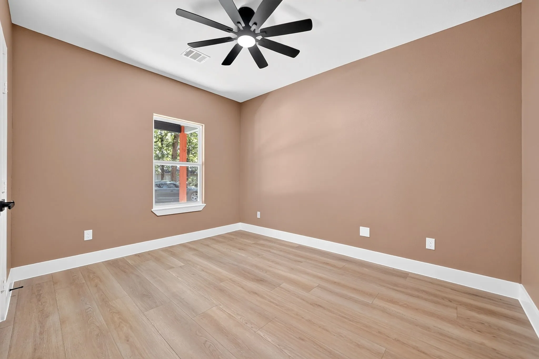 Single Family Residence For Sale in Hunt County , 203 Seagrove Lane, Quinlan, Texas 75474, 3 Bedroom, 2 Bathroom, Garage spaces, 1,500 Sqft, built in 2026, mls#21403181, Real Estate Agent in Quinlan, Homes For Sale in Hunt county, Homes For Sale in Quinlan, Realtor in Quinlan Texas, Real Estate Brokerage Independent Realty Texas, Luminita Cordes Realtor
