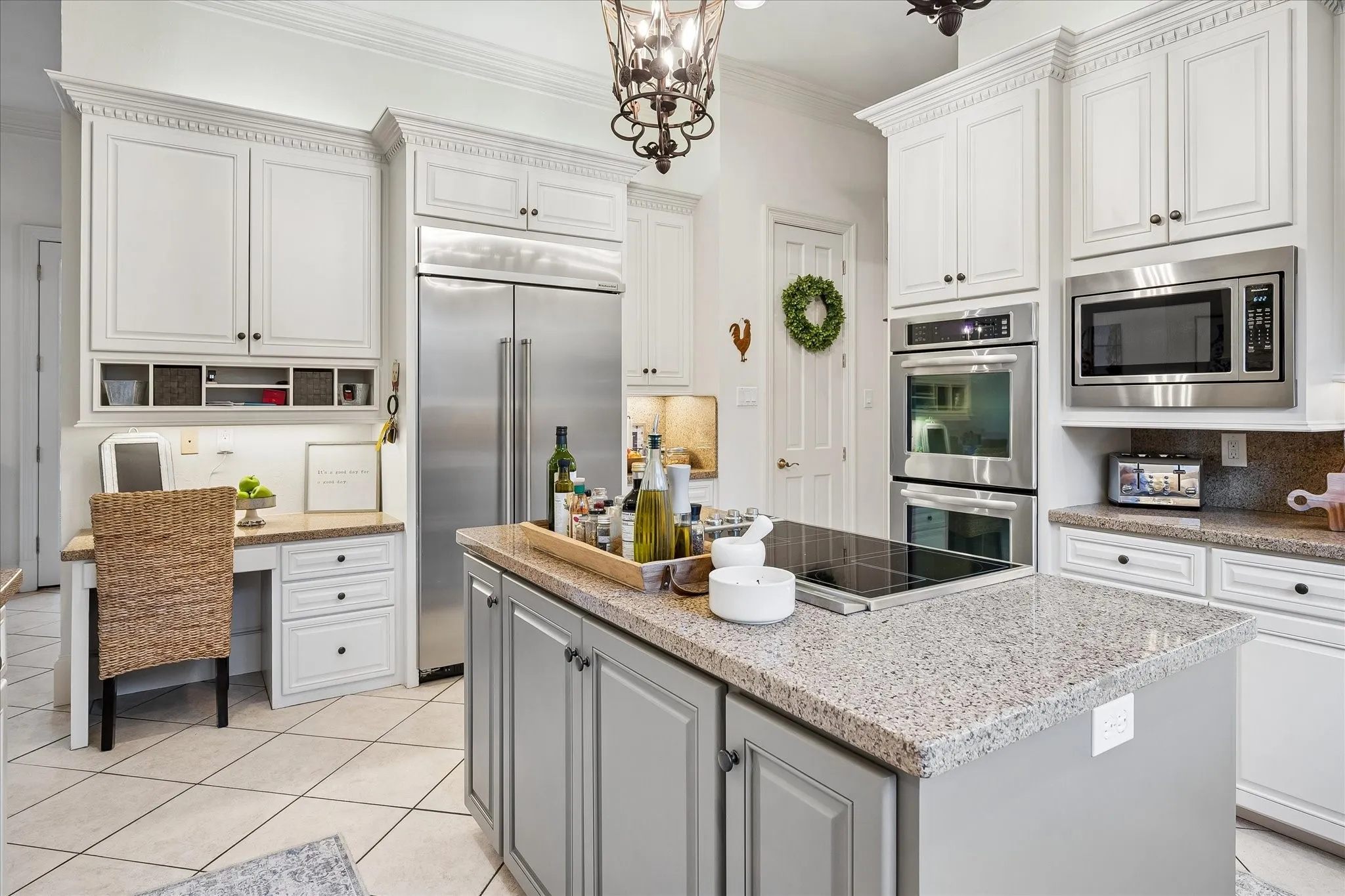 Single Family Residence For Sale in Tarrant County , 4813 W Cranbrook Drive, Colleyville, Texas 76034, 4 Bedroom, 5 Bathroom, 3 Garage spaces, 6,590 Sqft, built in 1994, mls#21387482, Real Estate Agent in Colleyville, Homes For Sale in Tarrant county, Homes For Sale in Colleyville, Realtor in Colleyville Texas, Real Estate Brokerage Independent Realty Texas, Luminita Cordes Realtor