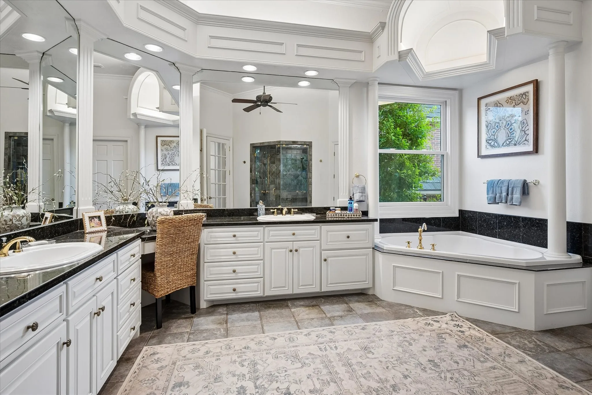 Single Family Residence For Sale in Tarrant County , 4813 W Cranbrook Drive, Colleyville, Texas 76034, 4 Bedroom, 5 Bathroom, 3 Garage spaces, 6,590 Sqft, built in 1994, mls#21387482, Real Estate Agent in Colleyville, Homes For Sale in Tarrant county, Homes For Sale in Colleyville, Realtor in Colleyville Texas, Real Estate Brokerage Independent Realty Texas, Luminita Cordes Realtor