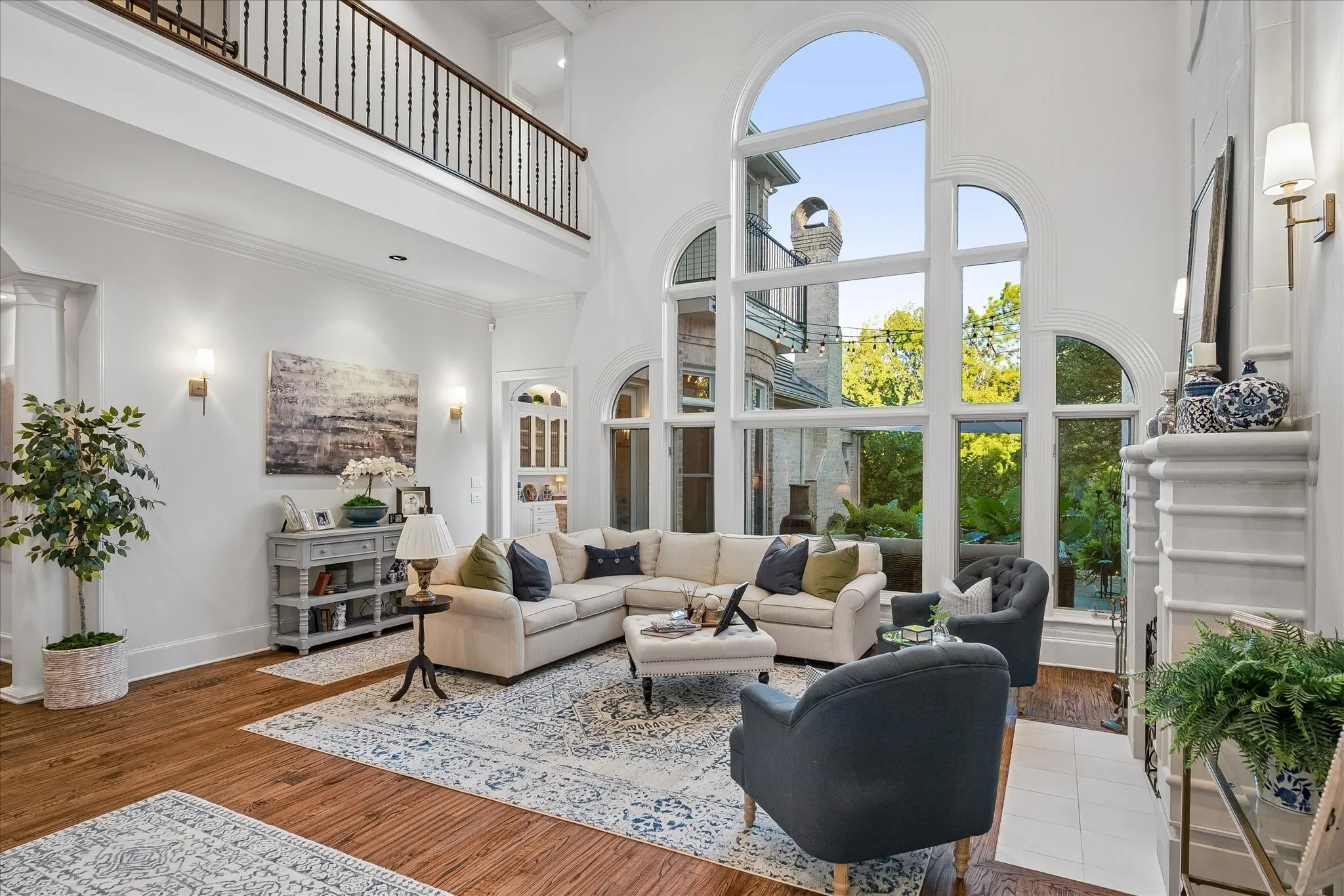 Single Family Residence For Sale in Tarrant County , 4813 W Cranbrook Drive, Colleyville, Texas 76034, 4 Bedroom, 5 Bathroom, 3 Garage spaces, 6,590 Sqft, built in 1994, mls#21387482, Real Estate Agent in Colleyville, Homes For Sale in Tarrant county, Homes For Sale in Colleyville, Realtor in Colleyville Texas, Real Estate Brokerage Independent Realty Texas, Luminita Cordes Realtor