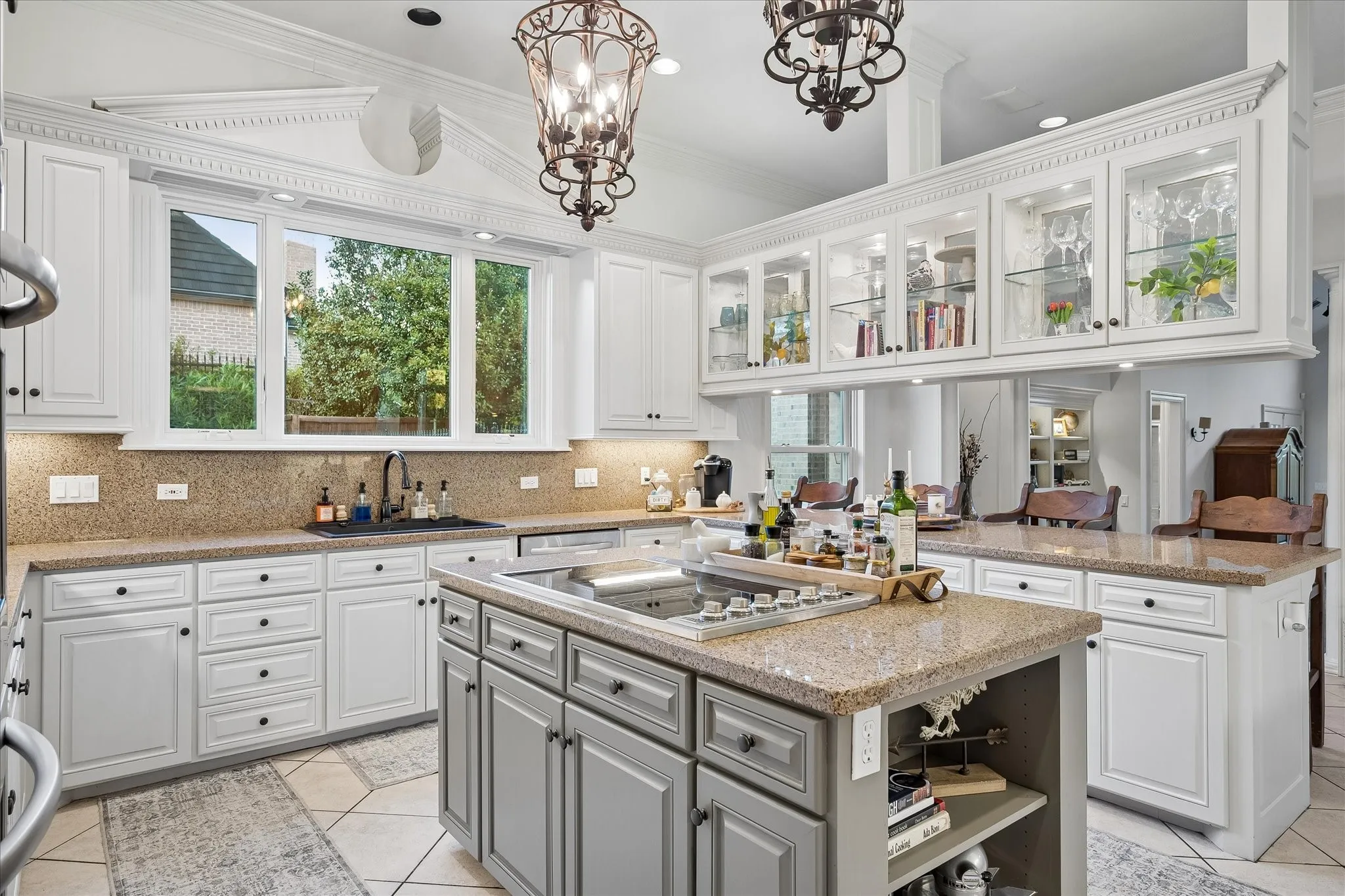 Single Family Residence For Sale in Tarrant County , 4813 W Cranbrook Drive, Colleyville, Texas 76034, 4 Bedroom, 5 Bathroom, 3 Garage spaces, 6,590 Sqft, built in 1994, mls#21387482, Real Estate Agent in Colleyville, Homes For Sale in Tarrant county, Homes For Sale in Colleyville, Realtor in Colleyville Texas, Real Estate Brokerage Independent Realty Texas, Luminita Cordes Realtor