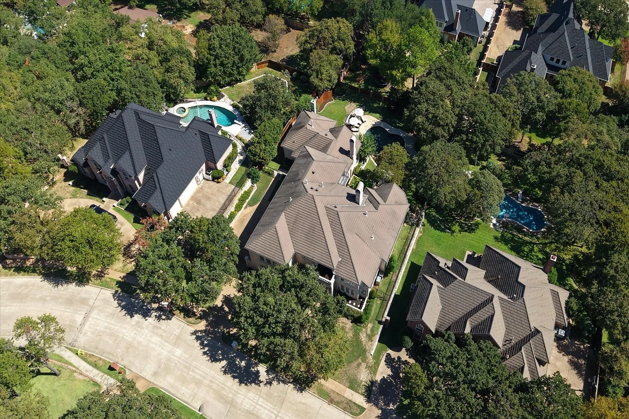 Single Family Residence For Sale in Tarrant County , 4813 W Cranbrook Drive, Colleyville, Texas 76034, 4 Bedroom, 5 Bathroom, 3 Garage spaces, 6,590 Sqft, built in 1994, mls#21387482, Real Estate Agent in Colleyville, Homes For Sale in Tarrant county, Homes For Sale in Colleyville, Realtor in Colleyville Texas, Real Estate Brokerage Independent Realty Texas, Luminita Cordes Realtor