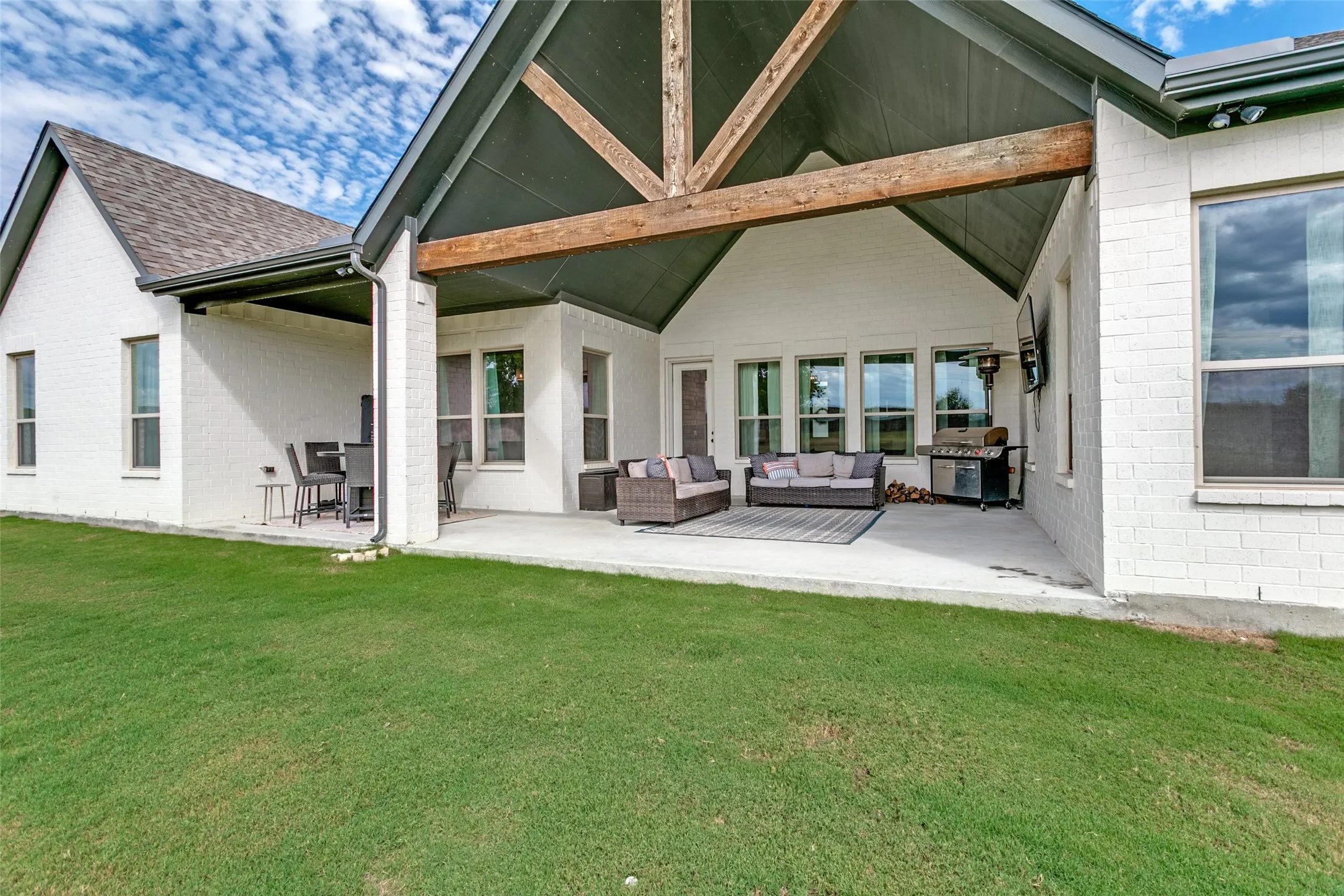 Single Family Residence For Rent in Parker County , 1025 Aledo Ridge Court, Fort Worth, Texas 76108, 5 Bedroom, 3 Bathroom, 3 Garage spaces, 3,221 Sqft, built in 2021, mls#21405248, Real Estate Agent in Fort Worth, Homes For Rent in Parker county, Homes For Rent in Fort Worth, Realtor in Fort Worth Texas, Real Estate Brokerage Independent Realty Texas, Luminita Cordes Realtor