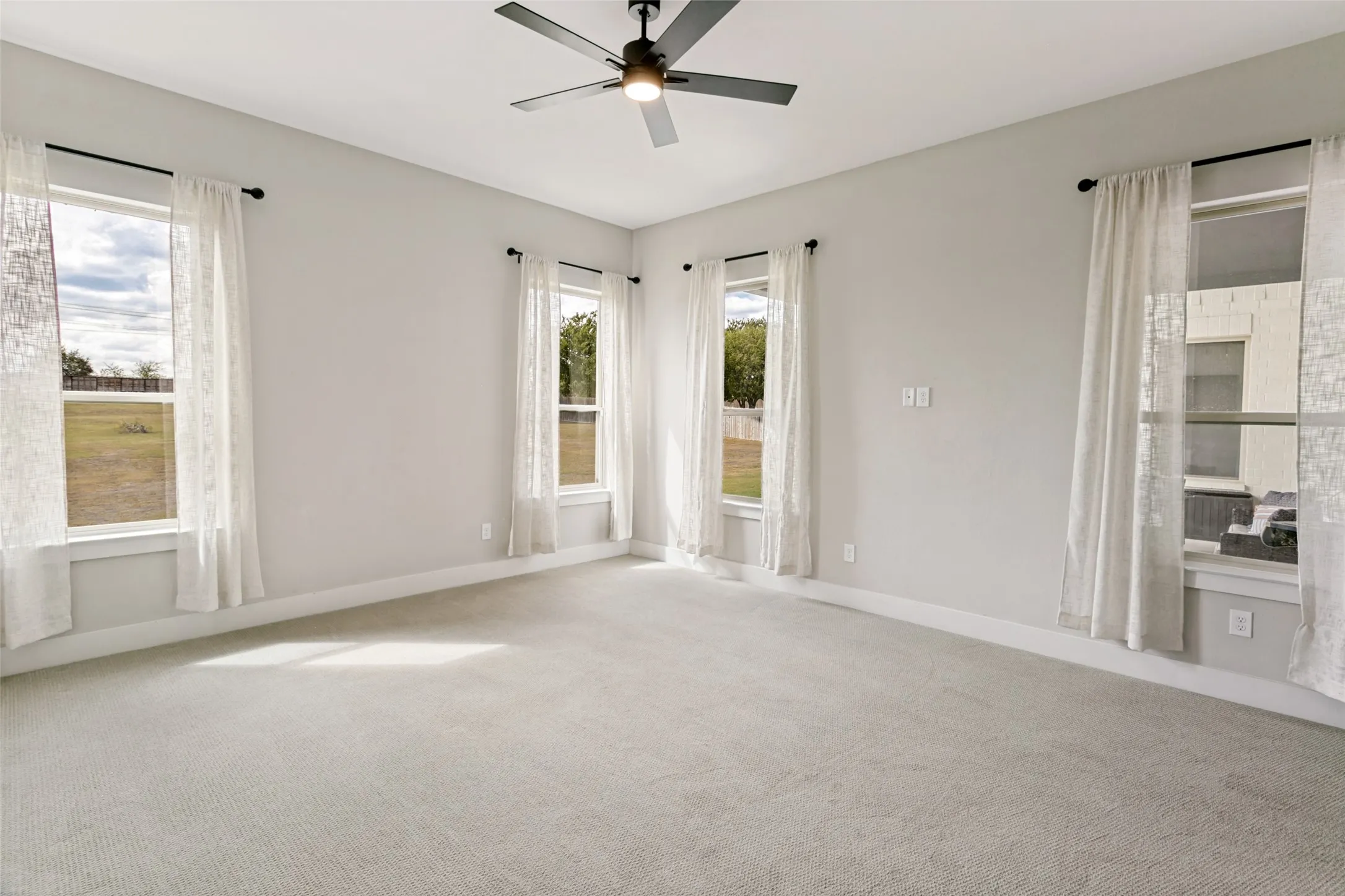 Single Family Residence For Rent in Parker County , 1025 Aledo Ridge Court, Fort Worth, Texas 76108, 5 Bedroom, 3 Bathroom, 3 Garage spaces, 3,221 Sqft, built in 2021, mls#21405248, Real Estate Agent in Fort Worth, Homes For Rent in Parker county, Homes For Rent in Fort Worth, Realtor in Fort Worth Texas, Real Estate Brokerage Independent Realty Texas, Luminita Cordes Realtor