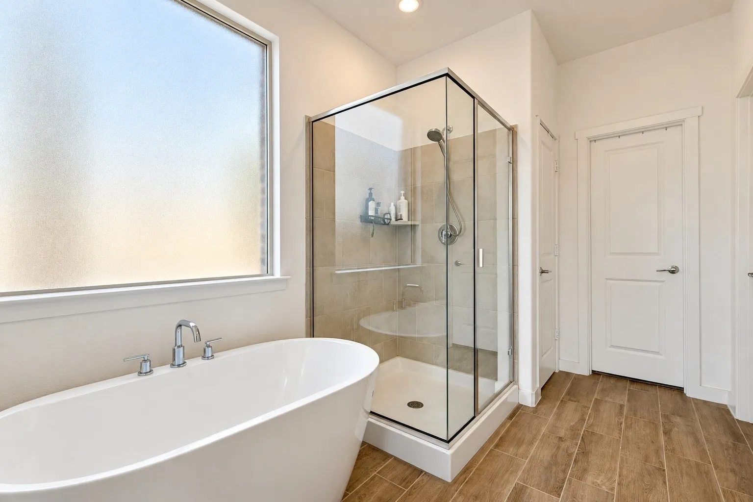 Single Family Residence For Sale in Denton County , 129 Invermore Drive, Little Elm, Texas 75068, 5 Bedroom, 5 Bathroom, 2 Garage spaces, 3,357 Sqft, built in 2024, mls#21401687, Real Estate Agent in Little Elm, Homes For Sale in Denton county, Homes For Sale in Little Elm, Realtor in Little Elm Texas, Real Estate Brokerage Independent Realty Texas, Luminita Cordes Realtor