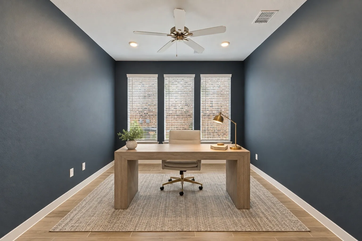 Single Family Residence For Sale in Denton County , 129 Invermore Drive, Little Elm, Texas 75068, 5 Bedroom, 5 Bathroom, 2 Garage spaces, 3,357 Sqft, built in 2024, mls#21401687, Real Estate Agent in Little Elm, Homes For Sale in Denton county, Homes For Sale in Little Elm, Realtor in Little Elm Texas, Real Estate Brokerage Independent Realty Texas, Luminita Cordes Realtor