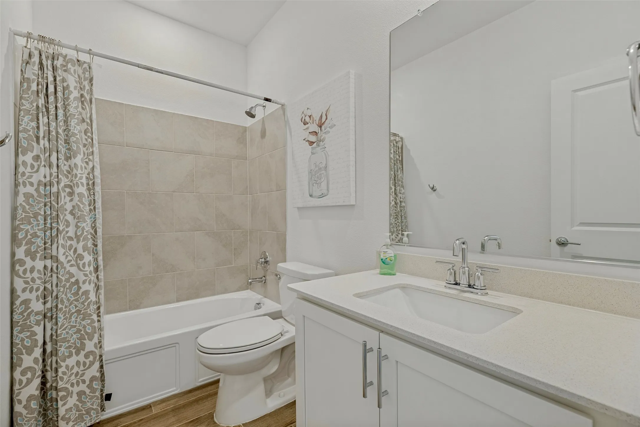 Single Family Residence For Sale in Denton County , 129 Invermore Drive, Little Elm, Texas 75068, 5 Bedroom, 5 Bathroom, 2 Garage spaces, 3,357 Sqft, built in 2024, mls#21401687, Real Estate Agent in Little Elm, Homes For Sale in Denton county, Homes For Sale in Little Elm, Realtor in Little Elm Texas, Real Estate Brokerage Independent Realty Texas, Luminita Cordes Realtor