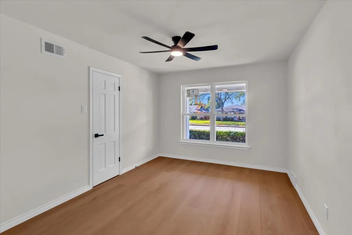 Single Family Residence For Sale in Dallas County , 732 James Drive, Richardson, Texas 75080, 4 Bedroom, 3 Bathroom, 1 Garage spaces, 1,975 Sqft, built in 1957, mls#21405093, Real Estate Agent in Richardson, Homes For Sale in Dallas county, Homes For Sale in Richardson, Realtor in Richardson Texas, Real Estate Brokerage Independent Realty Texas, Luminita Cordes Realtor