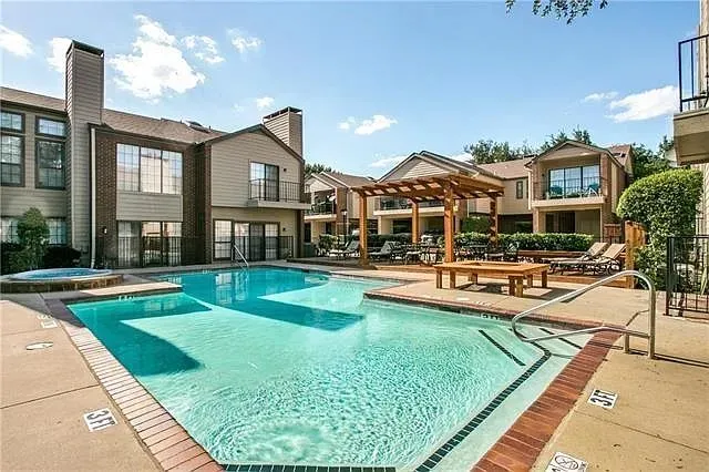 Condominium For Sale in Dallas County , 5100 Verde Valley Lane 280, Dallas, Texas 75254, 2 Bedroom, 2 Bathroom, Garage spaces, 1,154 Sqft, built in 1982, mls#21405092, Real Estate Agent in Dallas, Homes For Sale in Dallas county, Homes For Sale in Dallas, Realtor in Dallas Texas, Real Estate Brokerage Independent Realty Texas, Luminita Cordes Realtor