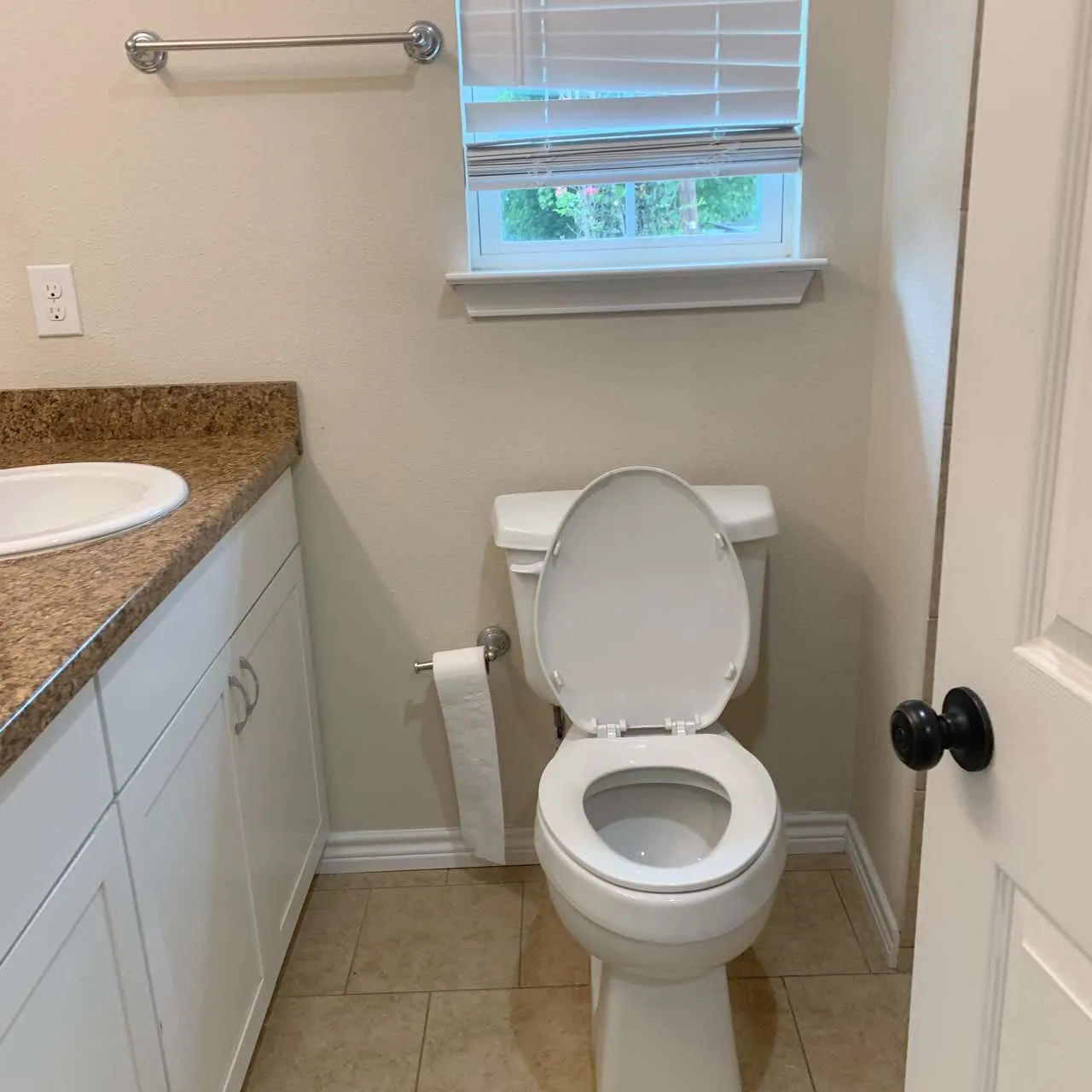 Single Family Residence For Rent in Fannin County , 214 Braz, Bonham, Texas 75418, 3 Bedroom, 2 Bathroom, Garage spaces, 1,496 Sqft, built in 2019, mls#21405251, Real Estate Agent in Bonham, Homes For Rent in Fannin county, Homes For Rent in Bonham, Realtor in Bonham Texas, Real Estate Brokerage Independent Realty Texas, Luminita Cordes Realtor
