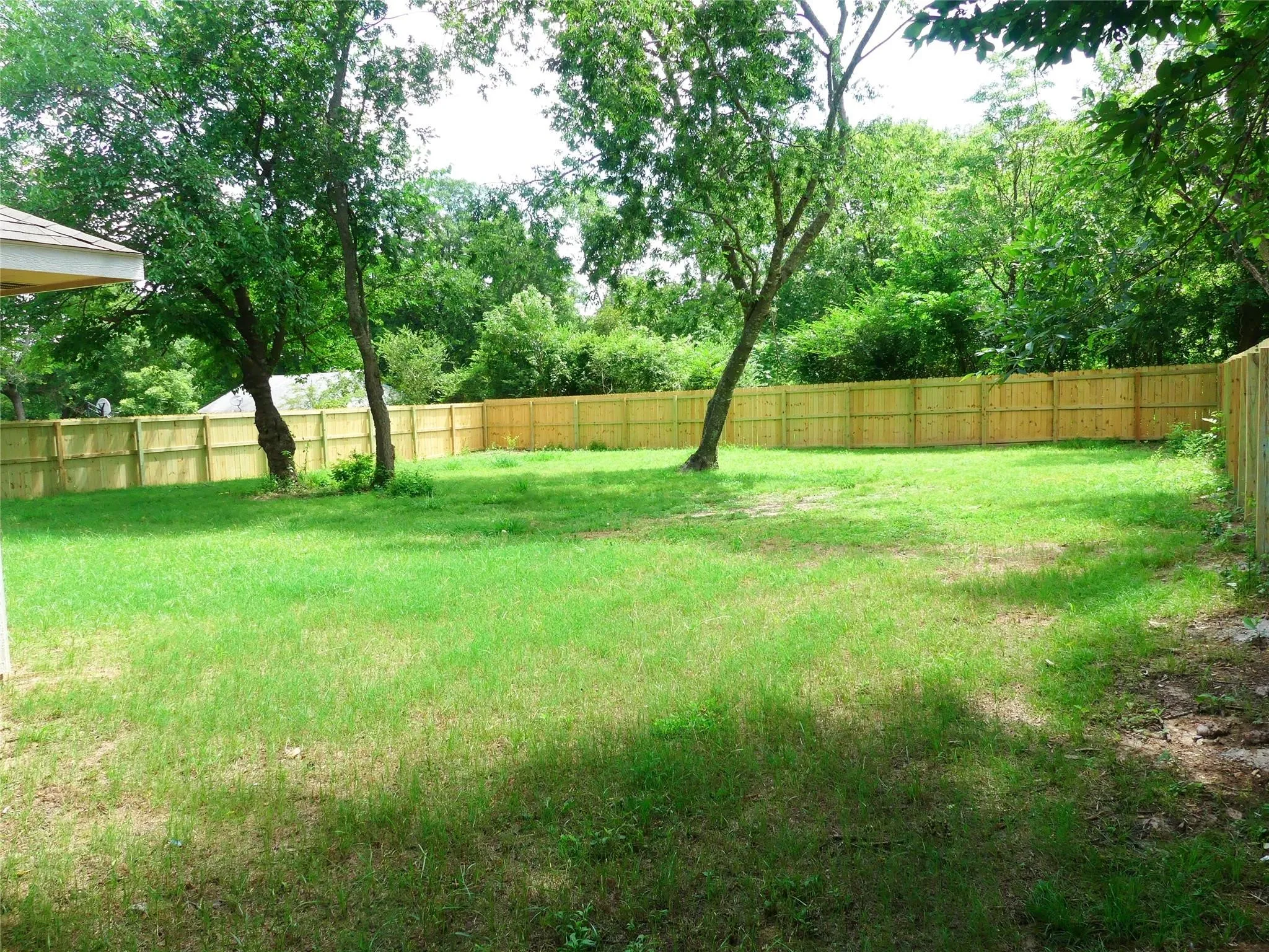 Single Family Residence For Rent in Fannin County , 214 Braz, Bonham, Texas 75418, 3 Bedroom, 2 Bathroom, Garage spaces, 1,496 Sqft, built in 2019, mls#21405251, Real Estate Agent in Bonham, Homes For Rent in Fannin county, Homes For Rent in Bonham, Realtor in Bonham Texas, Real Estate Brokerage Independent Realty Texas, Luminita Cordes Realtor