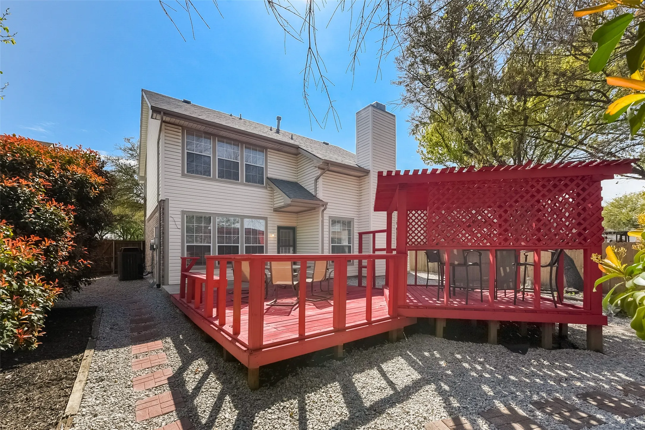 Single Family Residence For Rent in Dallas County , 503 Las Cruces Drive, Irving, Texas 75063, 4 Bedroom, 3 Bathroom, 2 Garage spaces, 2,240 Sqft, built in 1990, mls#21391094, Real Estate Agent in Irving, Homes For Rent in Dallas county, Homes For Rent in Irving, Realtor in Irving Texas, Real Estate Brokerage Independent Realty Texas, Luminita Cordes Realtor