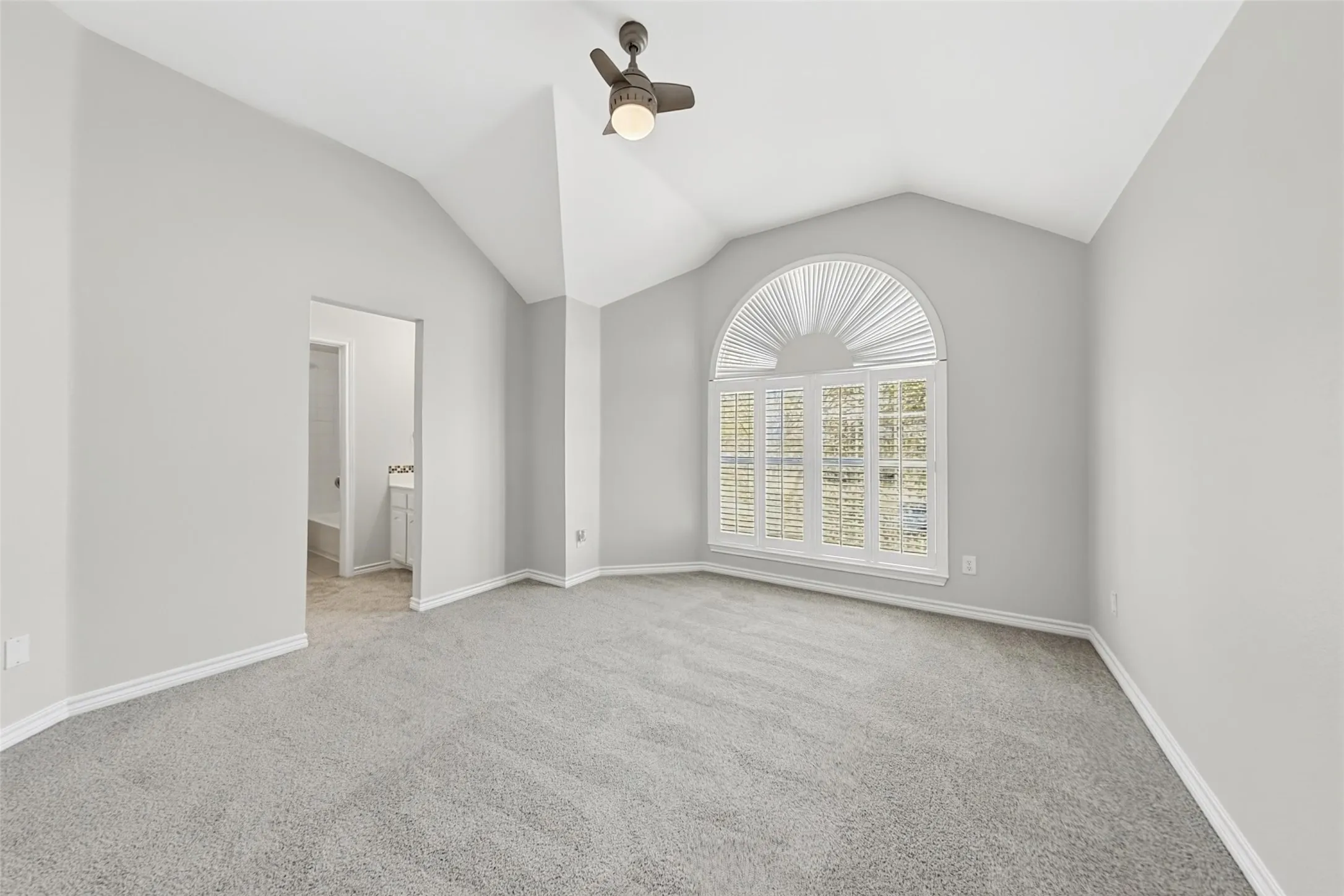 Single Family Residence For Sale in Collin County , 304 Palomino Lane, Celina, Texas 75009, 5 Bedroom, 4 Bathroom, 3 Garage spaces, 4,284 Sqft, built in 2005, mls#21405258, Real Estate Agent in Celina, Homes For Sale in Collin county, Homes For Sale in Celina, Realtor in Celina Texas, Real Estate Brokerage Independent Realty Texas, Luminita Cordes Realtor