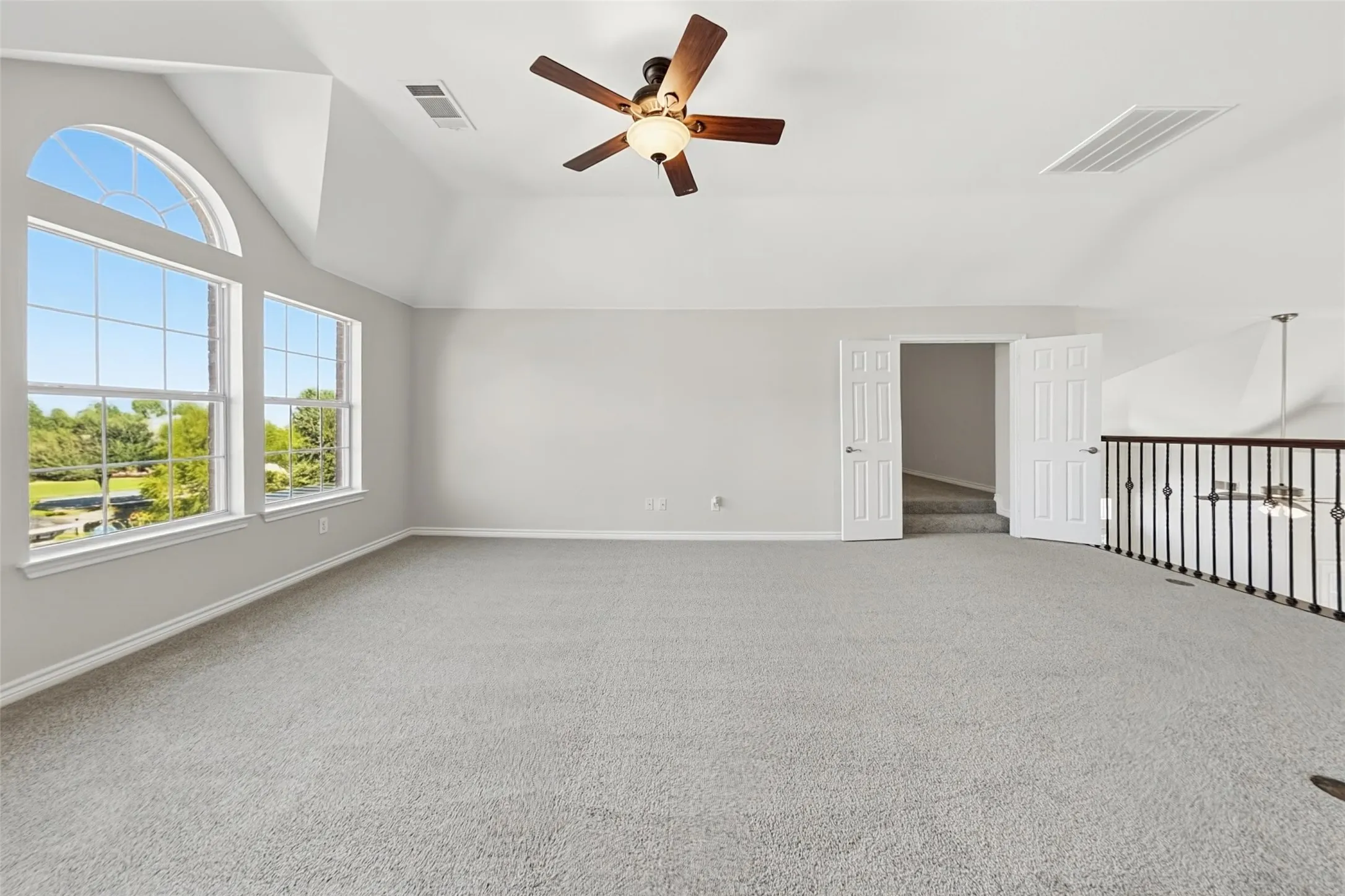 Single Family Residence For Sale in Collin County , 304 Palomino Lane, Celina, Texas 75009, 5 Bedroom, 4 Bathroom, 3 Garage spaces, 4,284 Sqft, built in 2005, mls#21405258, Real Estate Agent in Celina, Homes For Sale in Collin county, Homes For Sale in Celina, Realtor in Celina Texas, Real Estate Brokerage Independent Realty Texas, Luminita Cordes Realtor