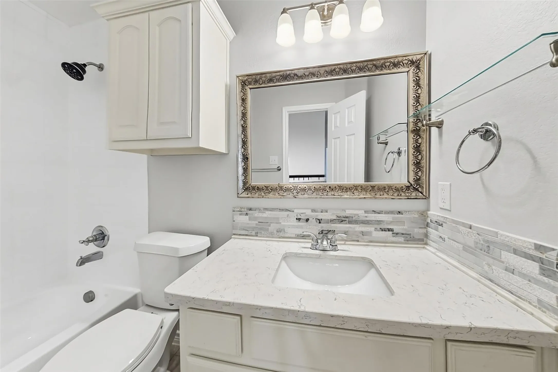 Single Family Residence For Sale in Collin County , 304 Palomino Lane, Celina, Texas 75009, 5 Bedroom, 4 Bathroom, 3 Garage spaces, 4,284 Sqft, built in 2005, mls#21405258, Real Estate Agent in Celina, Homes For Sale in Collin county, Homes For Sale in Celina, Realtor in Celina Texas, Real Estate Brokerage Independent Realty Texas, Luminita Cordes Realtor