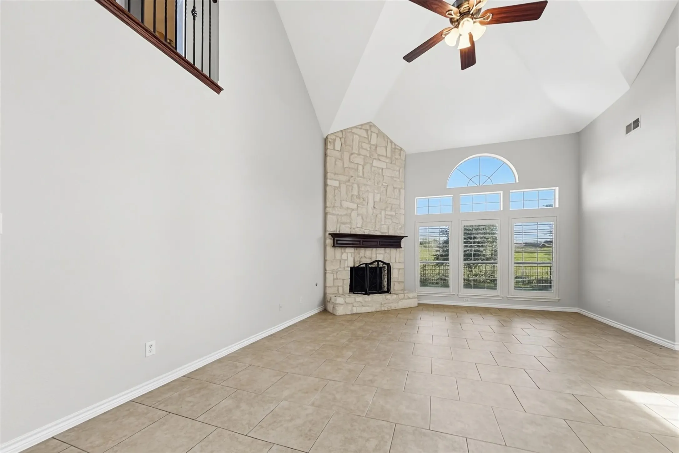 Single Family Residence For Sale in Collin County , 304 Palomino Lane, Celina, Texas 75009, 5 Bedroom, 4 Bathroom, 3 Garage spaces, 4,284 Sqft, built in 2005, mls#21405258, Real Estate Agent in Celina, Homes For Sale in Collin county, Homes For Sale in Celina, Realtor in Celina Texas, Real Estate Brokerage Independent Realty Texas, Luminita Cordes Realtor