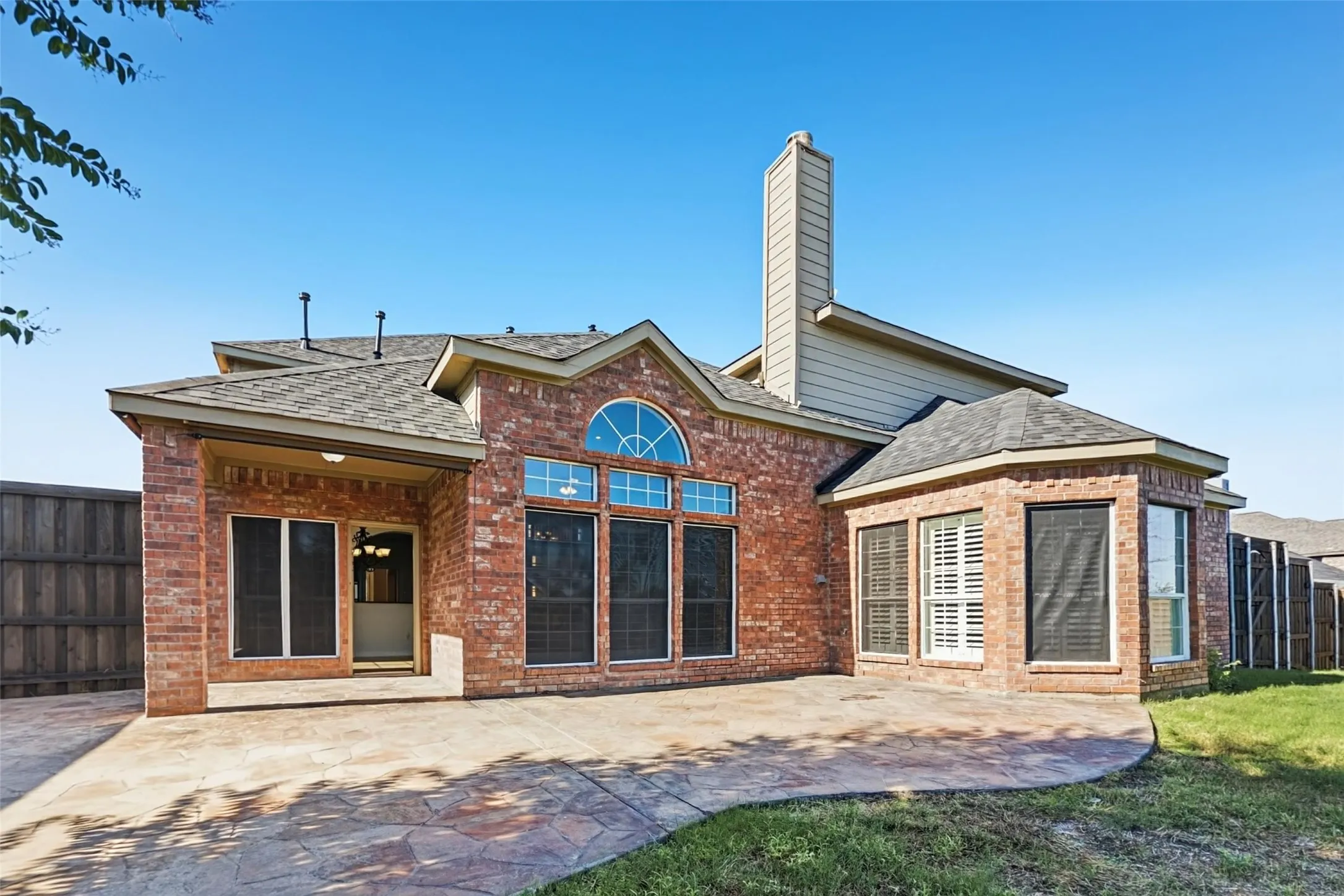 Single Family Residence For Sale in Collin County , 304 Palomino Lane, Celina, Texas 75009, 5 Bedroom, 4 Bathroom, 3 Garage spaces, 4,284 Sqft, built in 2005, mls#21405258, Real Estate Agent in Celina, Homes For Sale in Collin county, Homes For Sale in Celina, Realtor in Celina Texas, Real Estate Brokerage Independent Realty Texas, Luminita Cordes Realtor