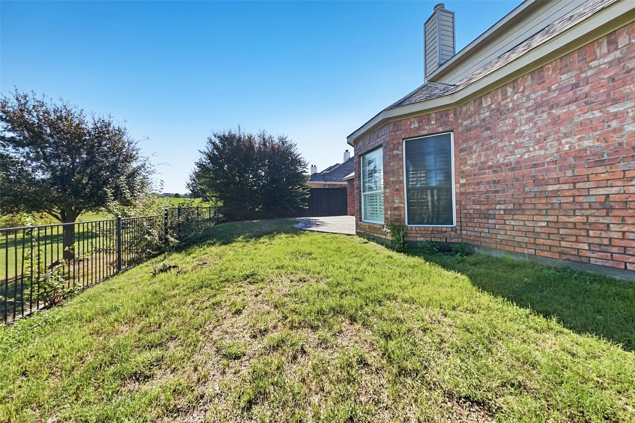 Single Family Residence For Sale in Collin County , 304 Palomino Lane, Celina, Texas 75009, 5 Bedroom, 4 Bathroom, 3 Garage spaces, 4,284 Sqft, built in 2005, mls#21405258, Real Estate Agent in Celina, Homes For Sale in Collin county, Homes For Sale in Celina, Realtor in Celina Texas, Real Estate Brokerage Independent Realty Texas, Luminita Cordes Realtor