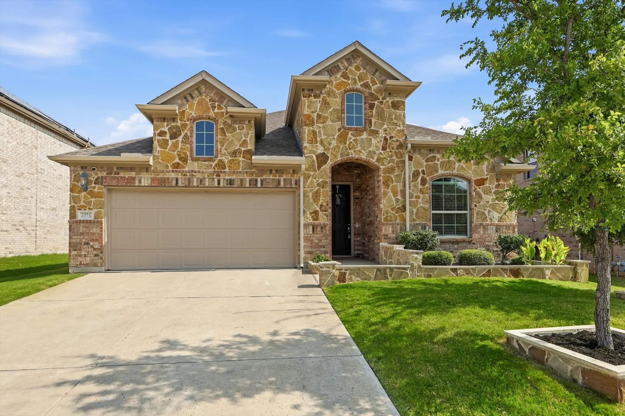 Single Family Residence For Rent in Collin County , 2371 Canary Grass Lane, Prosper, Texas 75078, 3 Bedroom, 3 Bathroom, 2 Garage spaces, 2,315 Sqft, built in 2020, mls#21405272, Real Estate Agent in Prosper, Homes For Rent in Collin county, Homes For Rent in Prosper, Realtor in Prosper Texas, Real Estate Brokerage Independent Realty Texas, Luminita Cordes Realtor