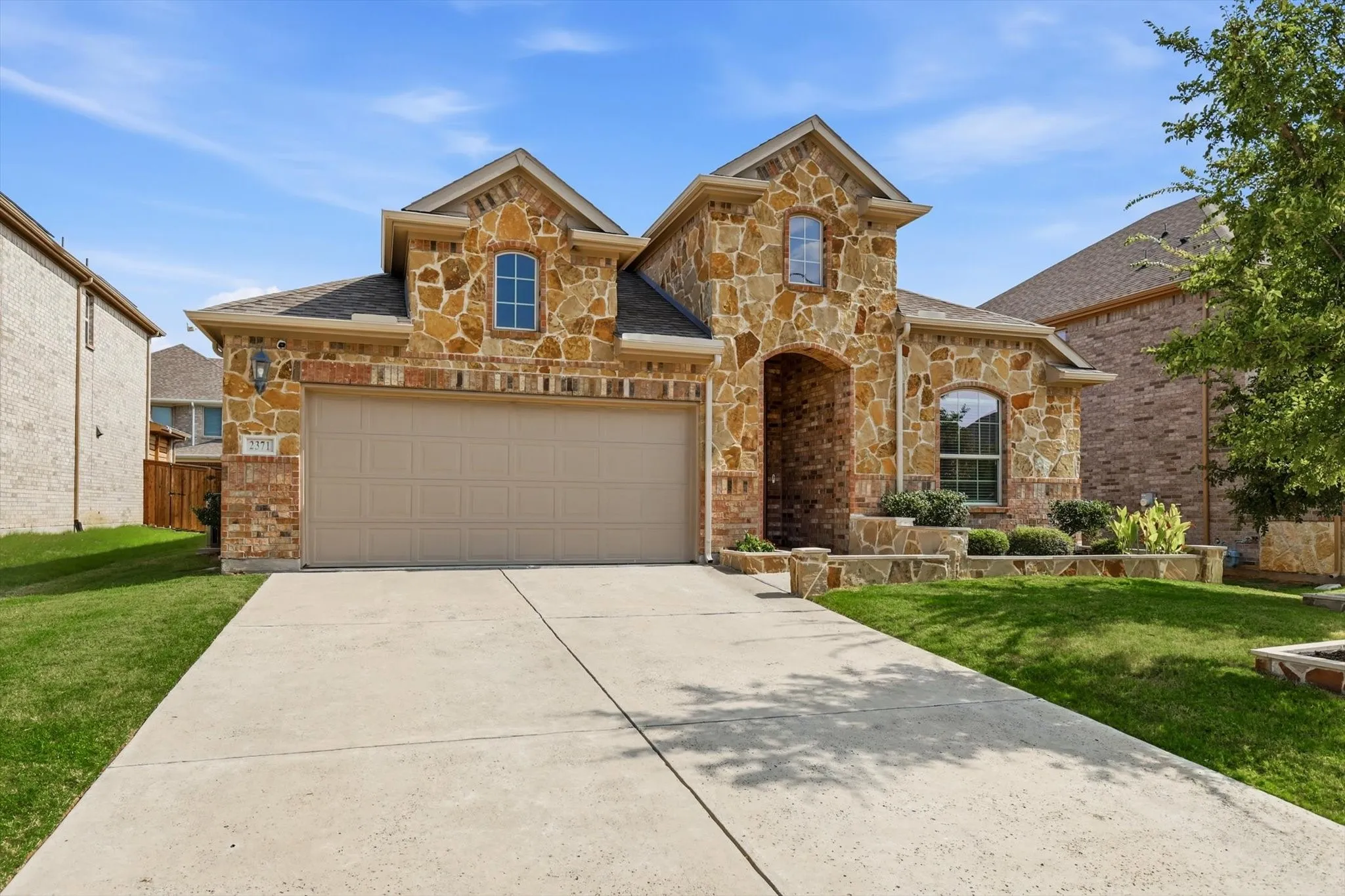 Single Family Residence For Rent