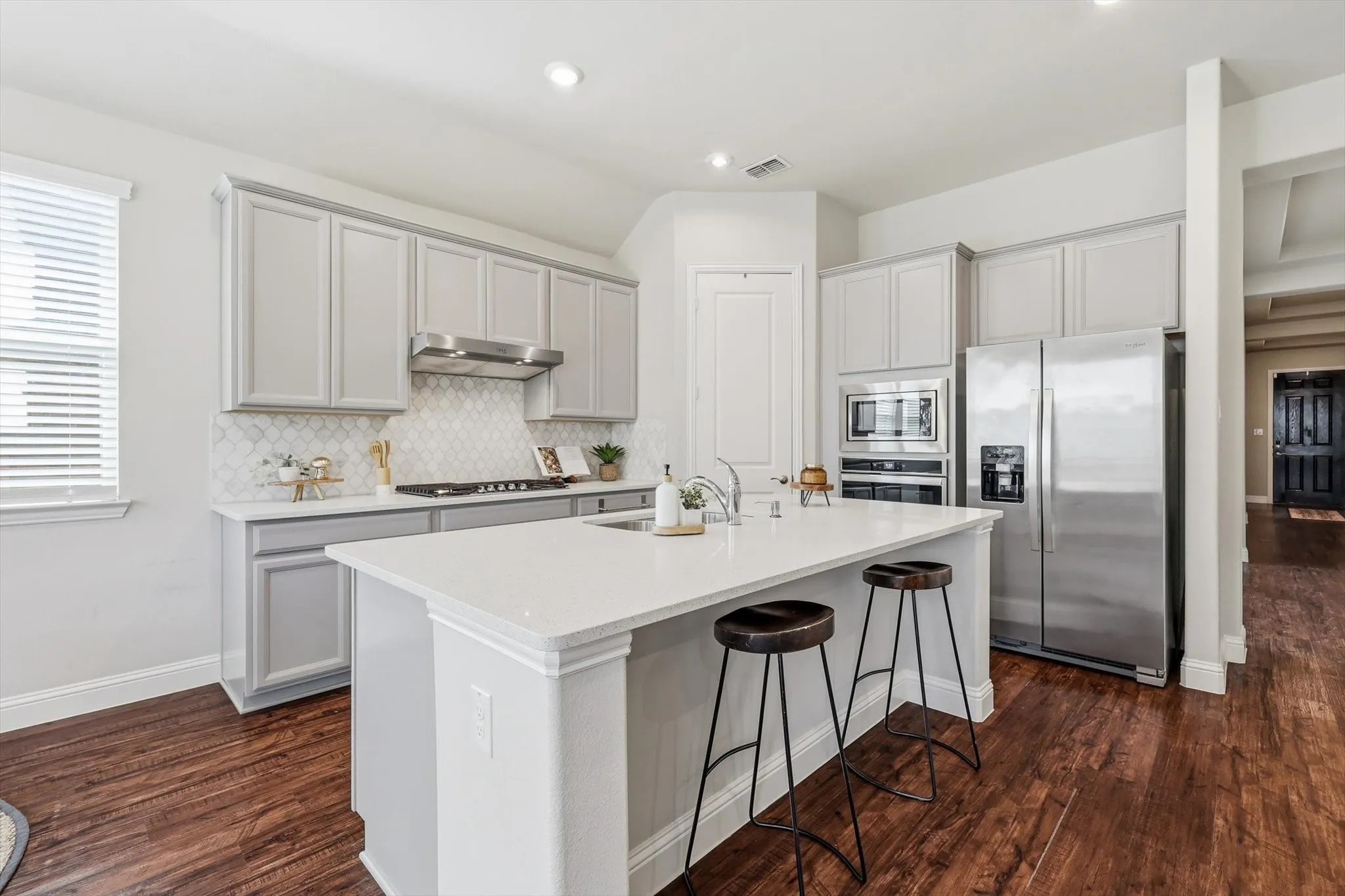 Single Family Residence For Rent in Collin County , 2371 Canary Grass Lane, Prosper, Texas 75078, 3 Bedroom, 3 Bathroom, 2 Garage spaces, 2,315 Sqft, built in 2020, mls#21405272, Real Estate Agent in Prosper, Homes For Rent in Collin county, Homes For Rent in Prosper, Realtor in Prosper Texas, Real Estate Brokerage Independent Realty Texas, Luminita Cordes Realtor