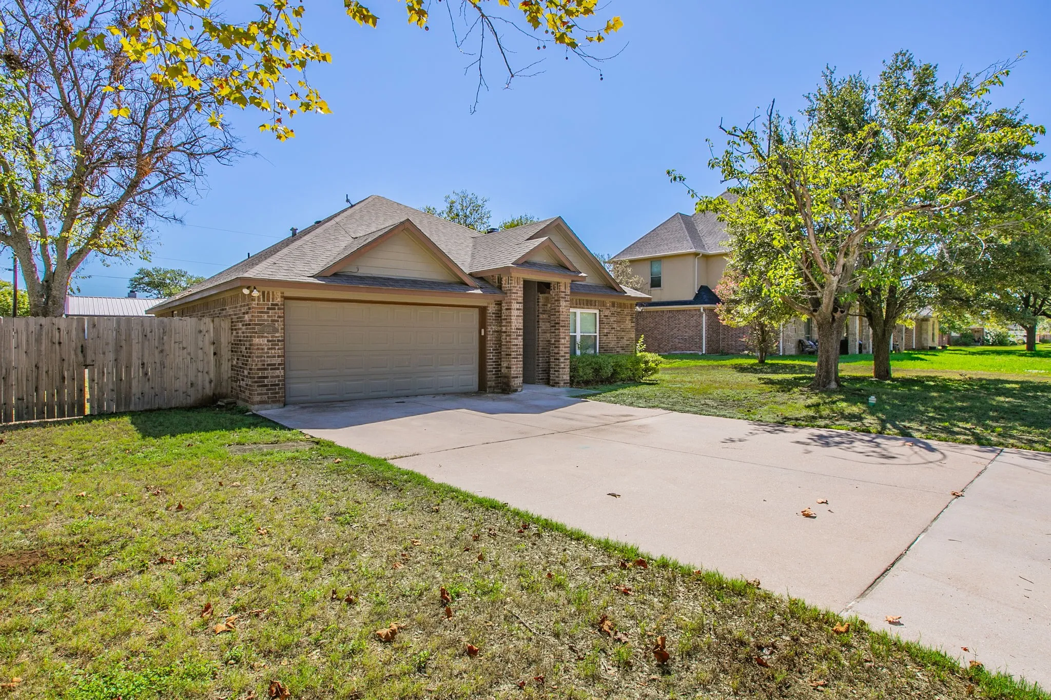 Single Family Residence For Sale in Mc Lennan County , 1502 Jane Lane, West, Texas 76691, 3 Bedroom, 2 Bathroom, 2 Garage spaces, 1,600 Sqft, built in 2013, mls#21405182, Real Estate Agent in West, Homes For Sale in Mc Lennan county, Homes For Sale in West, Realtor in West Texas, Real Estate Brokerage Independent Realty Texas, Luminita Cordes Realtor