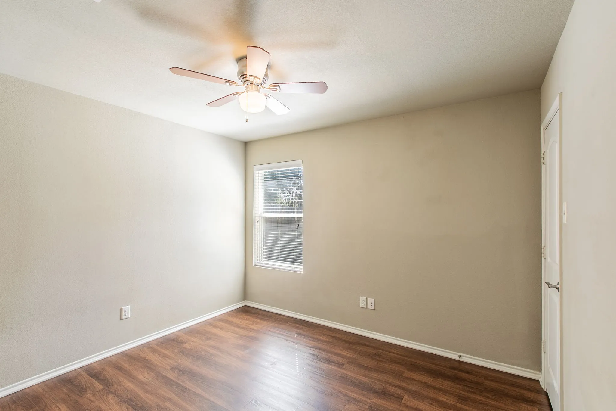 Single Family Residence For Sale in Mc Lennan County , 1502 Jane Lane, West, Texas 76691, 3 Bedroom, 2 Bathroom, 2 Garage spaces, 1,600 Sqft, built in 2013, mls#21405182, Real Estate Agent in West, Homes For Sale in Mc Lennan county, Homes For Sale in West, Realtor in West Texas, Real Estate Brokerage Independent Realty Texas, Luminita Cordes Realtor