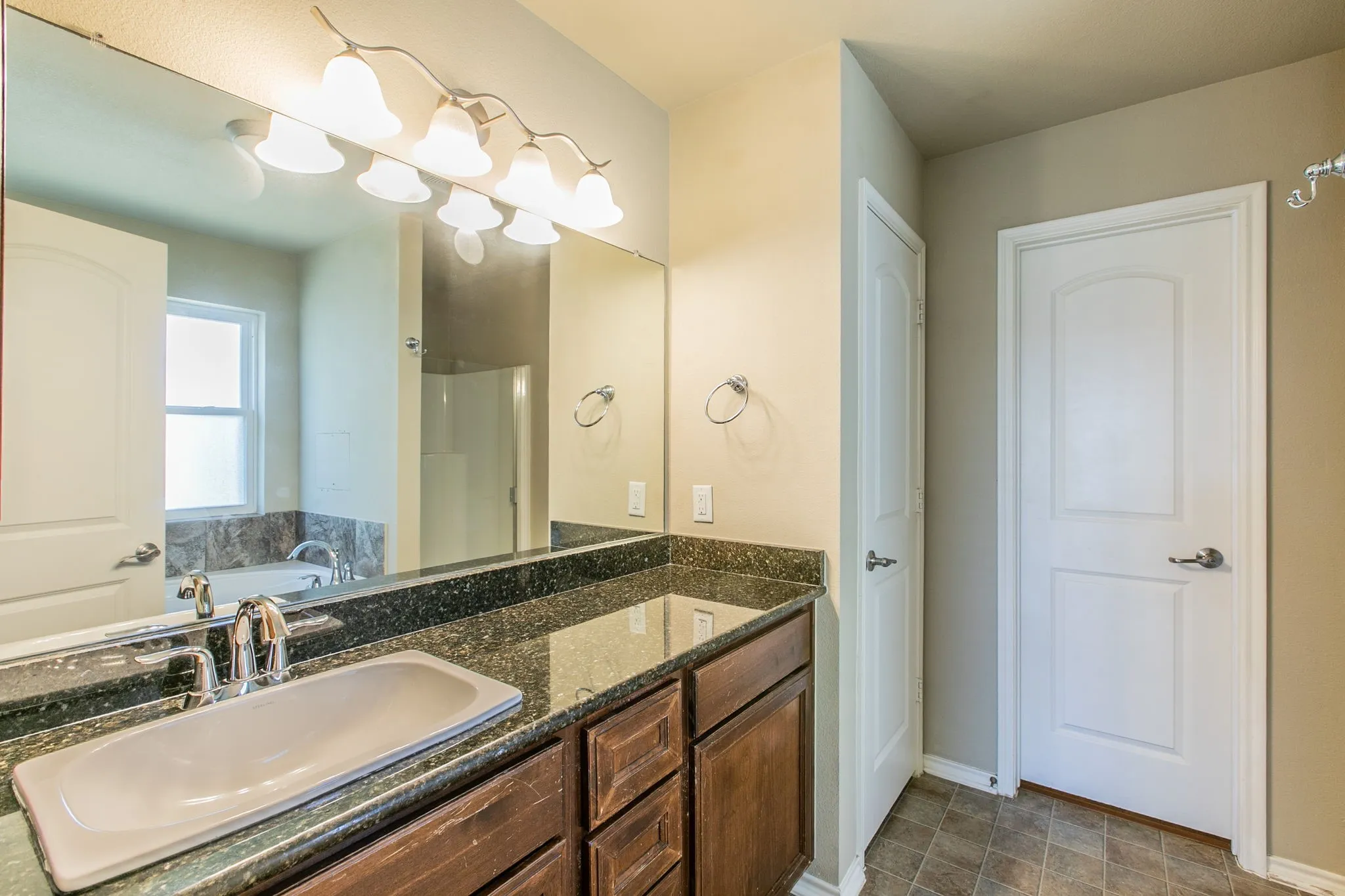 Single Family Residence For Sale in Mc Lennan County , 1502 Jane Lane, West, Texas 76691, 3 Bedroom, 2 Bathroom, 2 Garage spaces, 1,600 Sqft, built in 2013, mls#21405182, Real Estate Agent in West, Homes For Sale in Mc Lennan county, Homes For Sale in West, Realtor in West Texas, Real Estate Brokerage Independent Realty Texas, Luminita Cordes Realtor