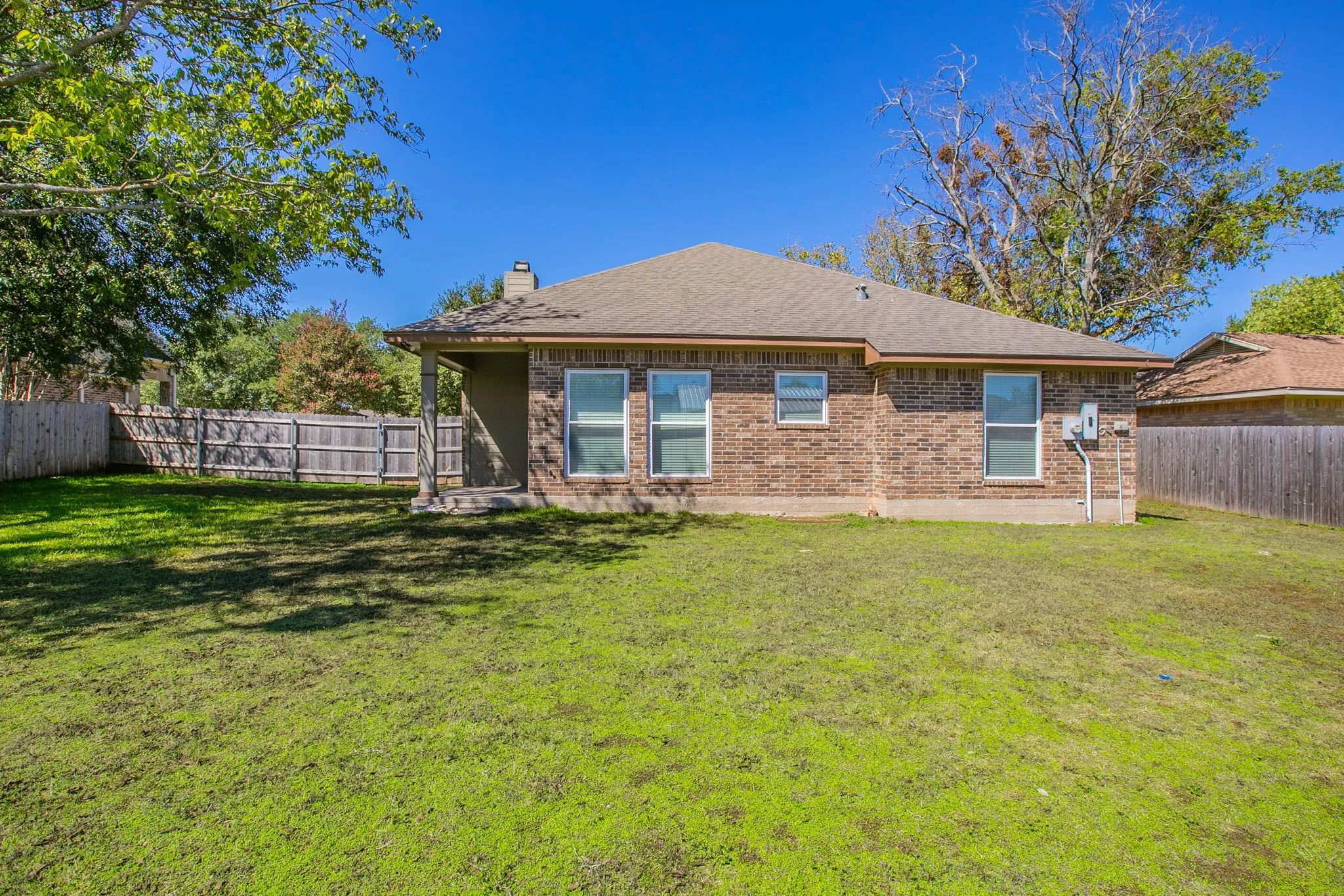 Single Family Residence For Sale in Mc Lennan County , 1502 Jane Lane, West, Texas 76691, 3 Bedroom, 2 Bathroom, 2 Garage spaces, 1,600 Sqft, built in 2013, mls#21405182, Real Estate Agent in West, Homes For Sale in Mc Lennan county, Homes For Sale in West, Realtor in West Texas, Real Estate Brokerage Independent Realty Texas, Luminita Cordes Realtor