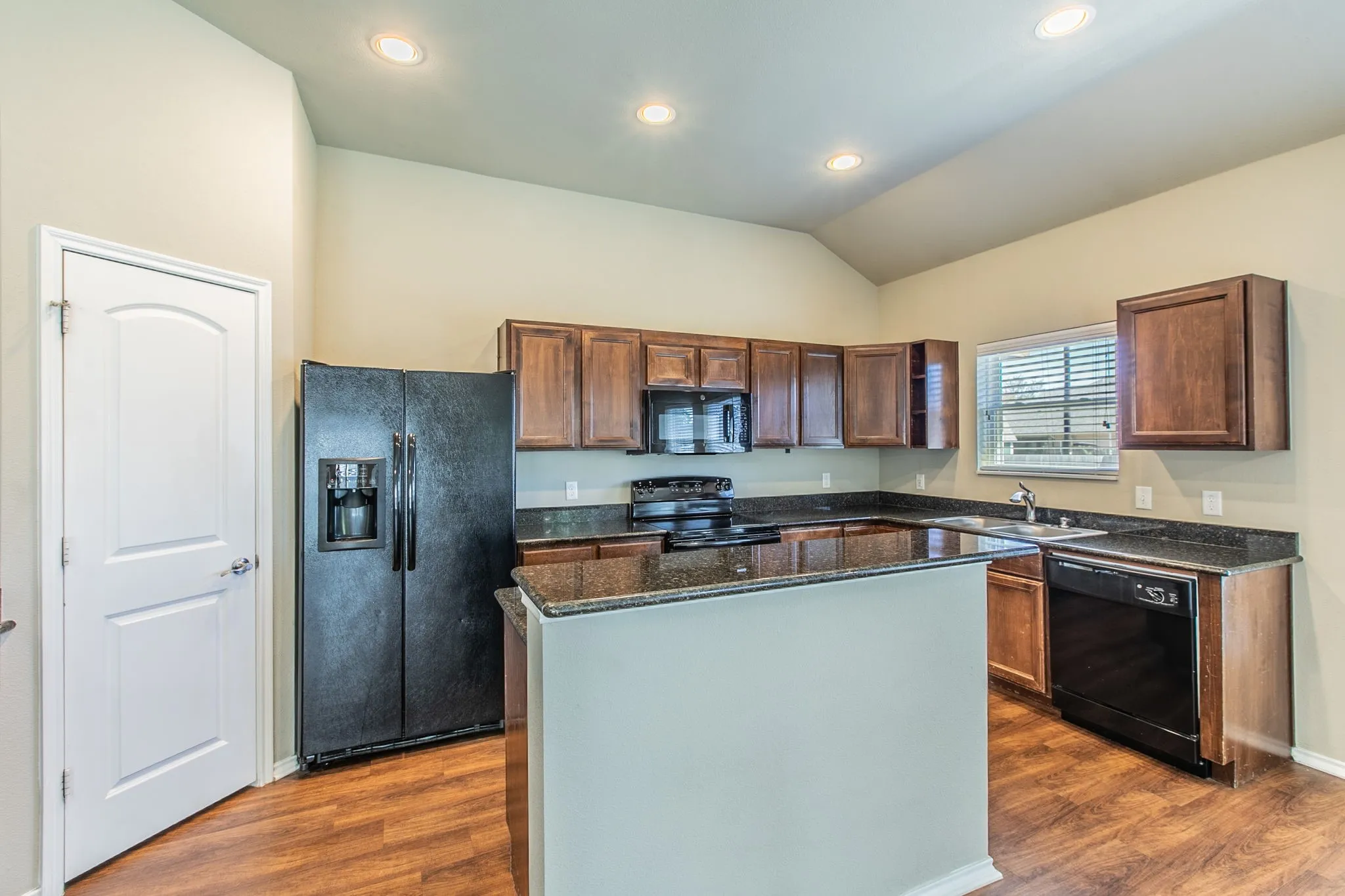 Single Family Residence For Sale in Mc Lennan County , 1502 Jane Lane, West, Texas 76691, 3 Bedroom, 2 Bathroom, 2 Garage spaces, 1,600 Sqft, built in 2013, mls#21405182, Real Estate Agent in West, Homes For Sale in Mc Lennan county, Homes For Sale in West, Realtor in West Texas, Real Estate Brokerage Independent Realty Texas, Luminita Cordes Realtor