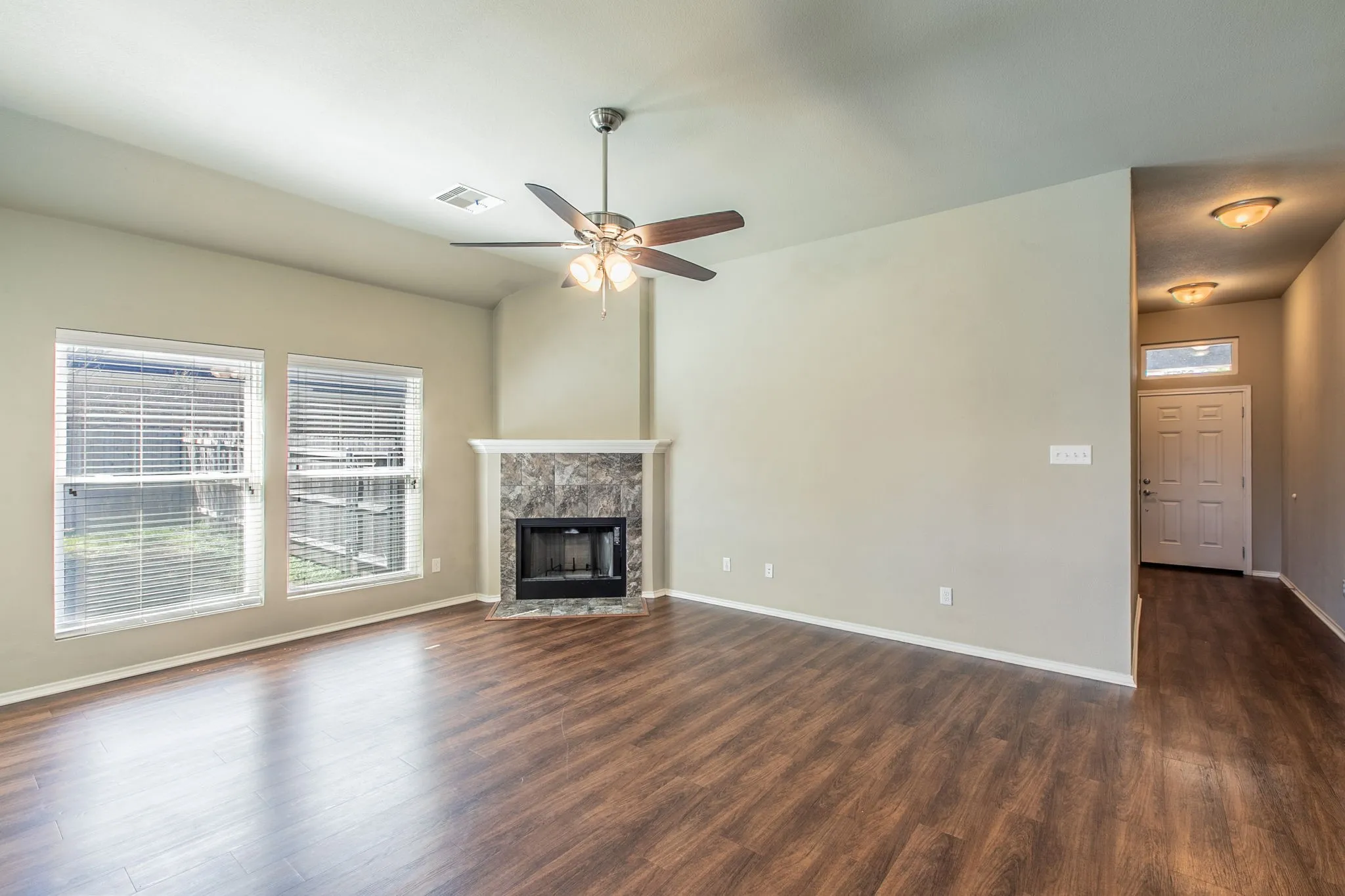 Single Family Residence For Sale in Mc Lennan County , 1502 Jane Lane, West, Texas 76691, 3 Bedroom, 2 Bathroom, 2 Garage spaces, 1,600 Sqft, built in 2013, mls#21405182, Real Estate Agent in West, Homes For Sale in Mc Lennan county, Homes For Sale in West, Realtor in West Texas, Real Estate Brokerage Independent Realty Texas, Luminita Cordes Realtor