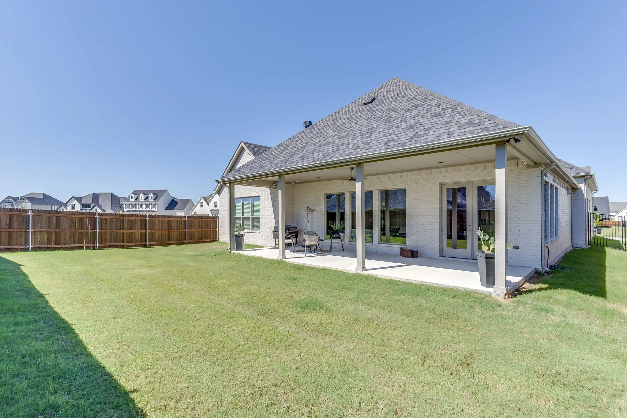 Single Family Residence For Sale in Parker County , 950 Highlands Avenue, Aledo, Texas 76008, 4 Bedroom, 3 Bathroom, 2 Garage spaces, 3,411 Sqft, built in 2024, mls#21404459, Real Estate Agent in Aledo, Homes For Sale in Parker county, Homes For Sale in Aledo, Realtor in Aledo Texas, Real Estate Brokerage Independent Realty Texas, Luminita Cordes Realtor