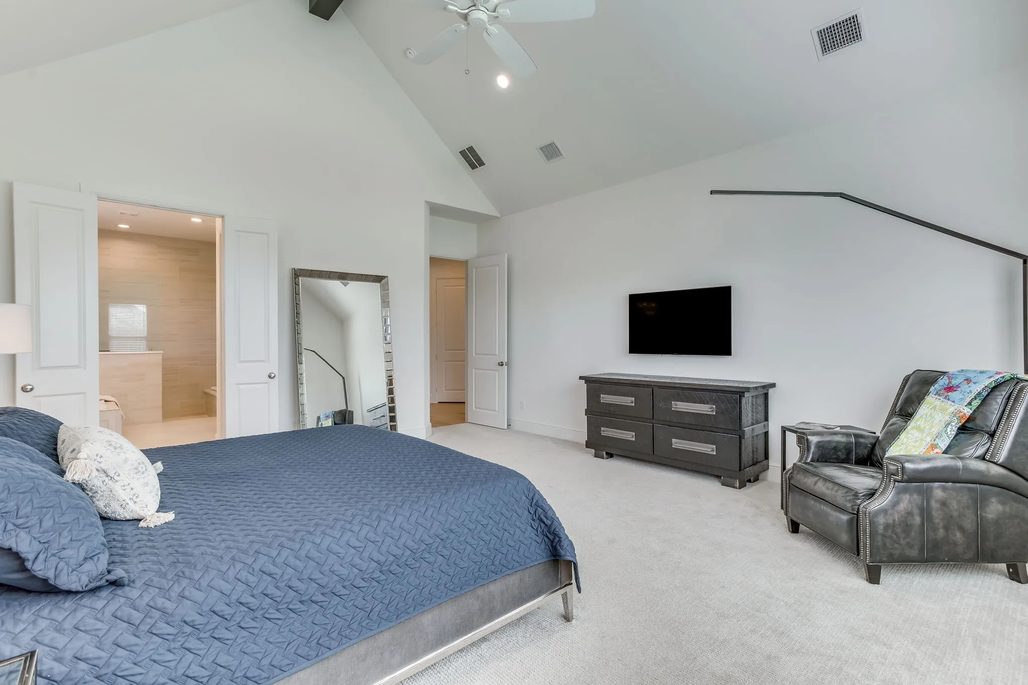 Single Family Residence For Sale in Parker County , 950 Highlands Avenue, Aledo, Texas 76008, 4 Bedroom, 3 Bathroom, 2 Garage spaces, 3,411 Sqft, built in 2024, mls#21404459, Real Estate Agent in Aledo, Homes For Sale in Parker county, Homes For Sale in Aledo, Realtor in Aledo Texas, Real Estate Brokerage Independent Realty Texas, Luminita Cordes Realtor