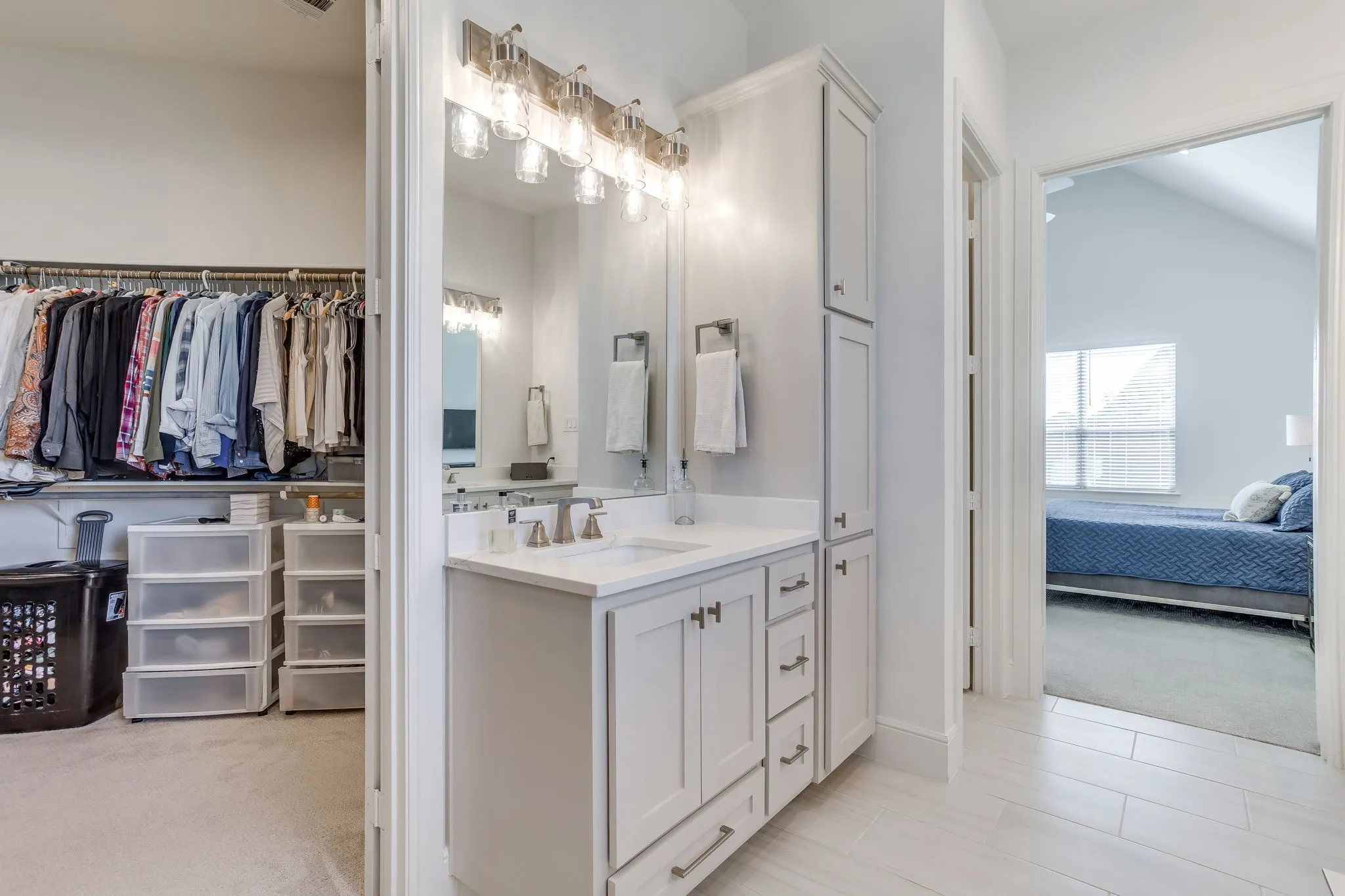 Single Family Residence For Sale in Parker County , 950 Highlands Avenue, Aledo, Texas 76008, 4 Bedroom, 3 Bathroom, 2 Garage spaces, 3,411 Sqft, built in 2024, mls#21404459, Real Estate Agent in Aledo, Homes For Sale in Parker county, Homes For Sale in Aledo, Realtor in Aledo Texas, Real Estate Brokerage Independent Realty Texas, Luminita Cordes Realtor