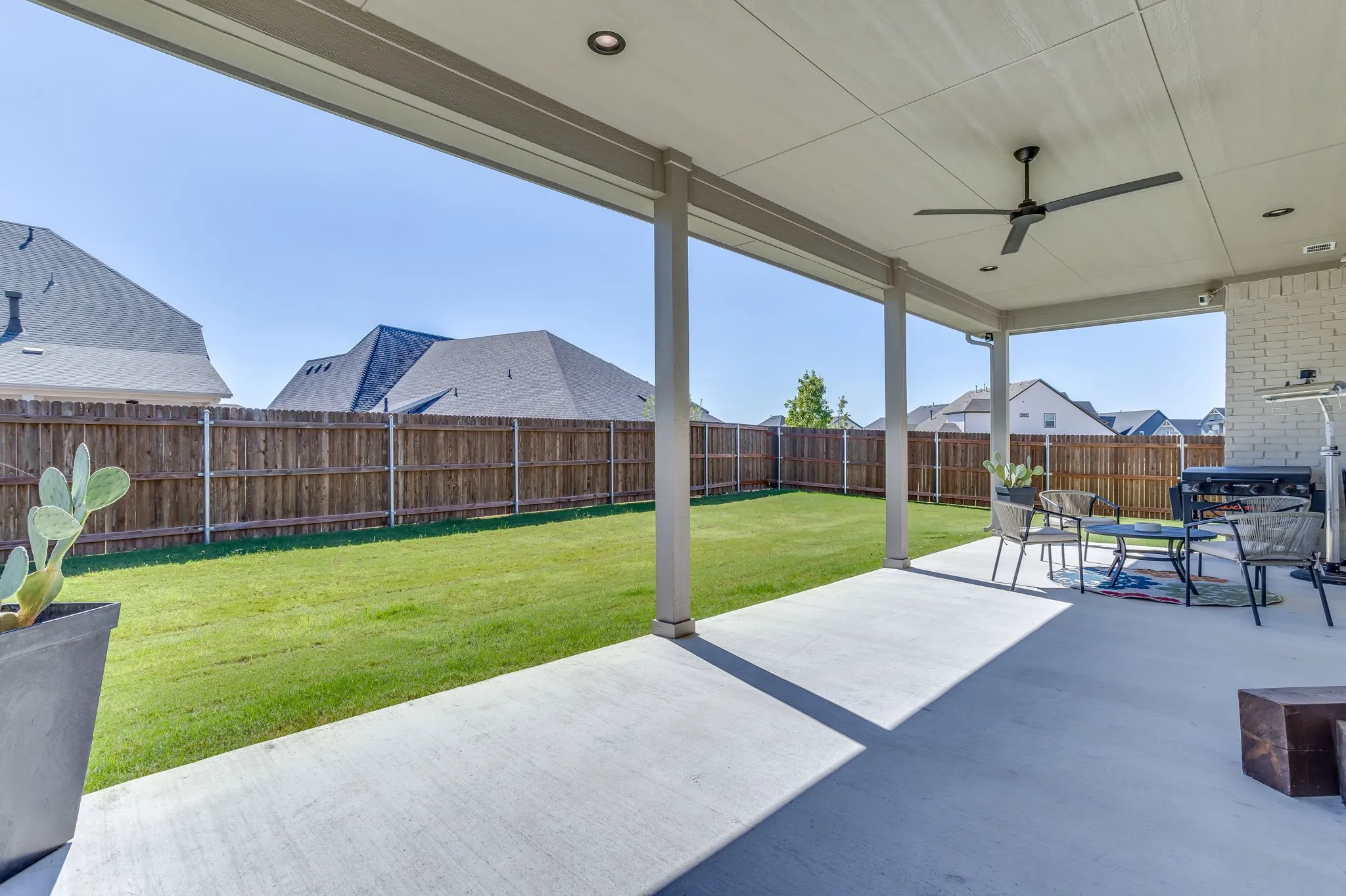 Single Family Residence For Sale in Parker County , 950 Highlands Avenue, Aledo, Texas 76008, 4 Bedroom, 3 Bathroom, 2 Garage spaces, 3,411 Sqft, built in 2024, mls#21404459, Real Estate Agent in Aledo, Homes For Sale in Parker county, Homes For Sale in Aledo, Realtor in Aledo Texas, Real Estate Brokerage Independent Realty Texas, Luminita Cordes Realtor