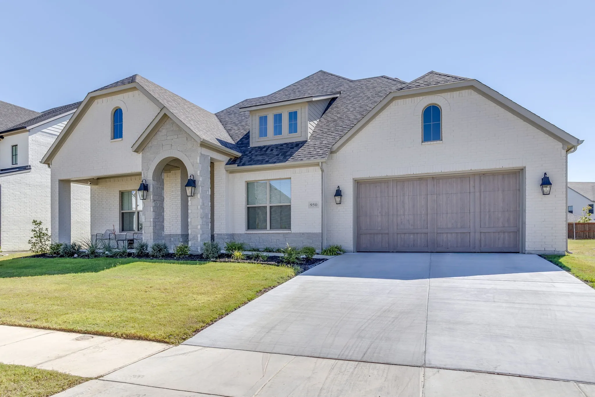 Single Family Residence For Sale in Parker County , 950 Highlands Avenue, Aledo, Texas 76008, 4 Bedroom, 3 Bathroom, 2 Garage spaces, 3,411 Sqft, built in 2024, mls#21404459, Real Estate Agent in Aledo, Homes For Sale in Parker county, Homes For Sale in Aledo, Realtor in Aledo Texas, Real Estate Brokerage Independent Realty Texas, Luminita Cordes Realtor