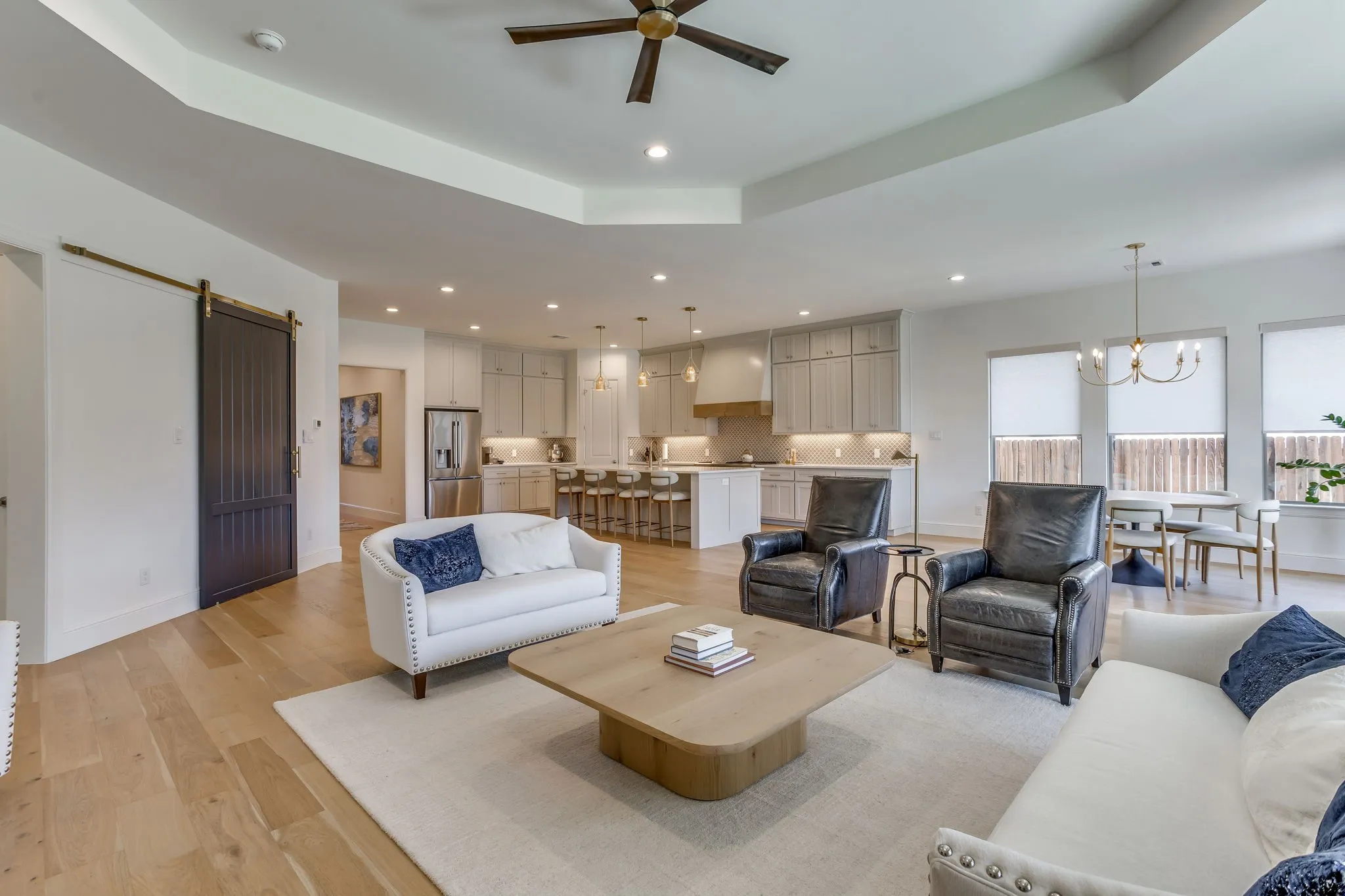 Single Family Residence For Sale in Parker County , 950 Highlands Avenue, Aledo, Texas 76008, 4 Bedroom, 3 Bathroom, 2 Garage spaces, 3,411 Sqft, built in 2024, mls#21404459, Real Estate Agent in Aledo, Homes For Sale in Parker county, Homes For Sale in Aledo, Realtor in Aledo Texas, Real Estate Brokerage Independent Realty Texas, Luminita Cordes Realtor