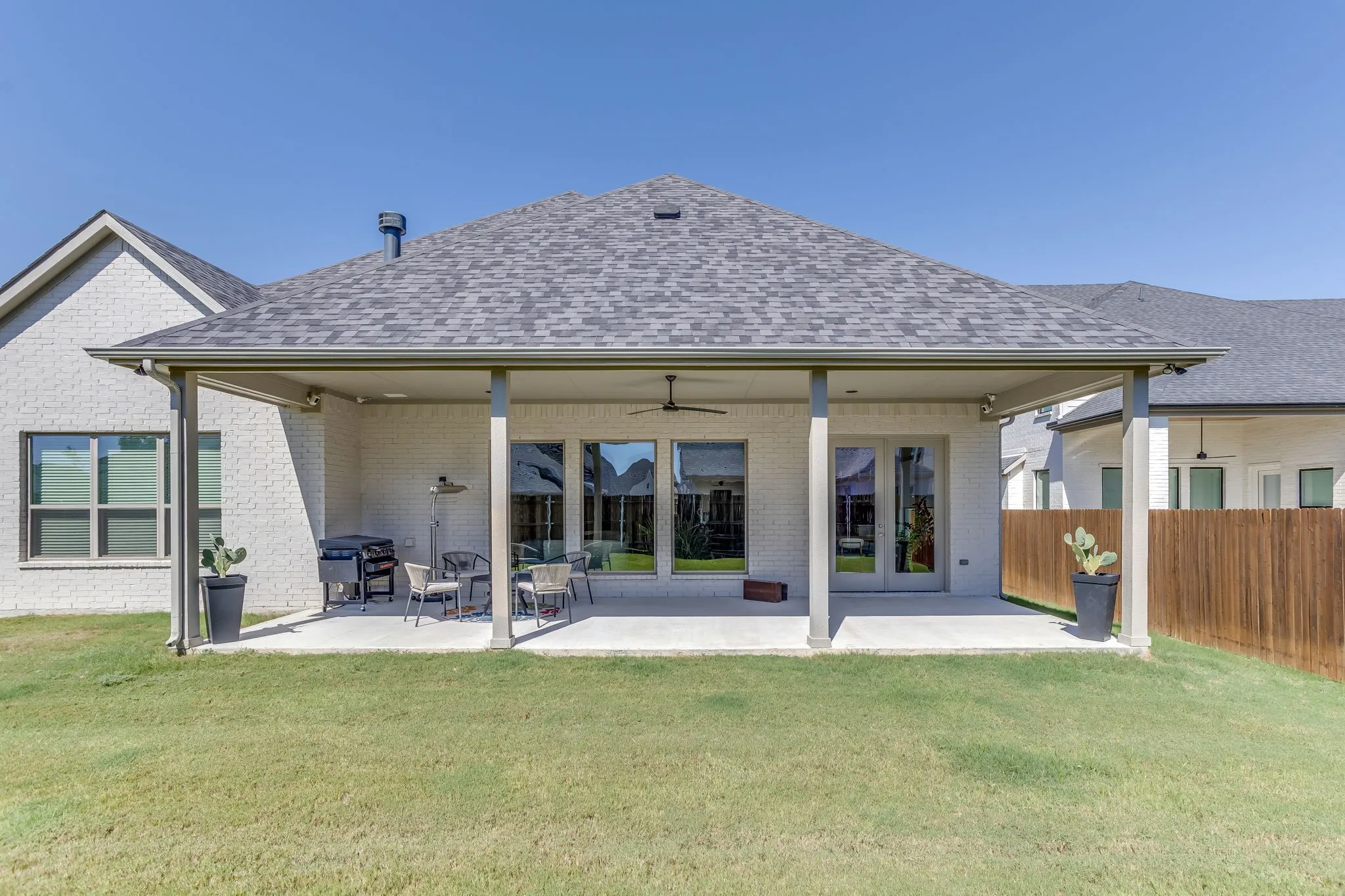 Single Family Residence For Sale in Parker County , 950 Highlands Avenue, Aledo, Texas 76008, 4 Bedroom, 3 Bathroom, 2 Garage spaces, 3,411 Sqft, built in 2024, mls#21404459, Real Estate Agent in Aledo, Homes For Sale in Parker county, Homes For Sale in Aledo, Realtor in Aledo Texas, Real Estate Brokerage Independent Realty Texas, Luminita Cordes Realtor