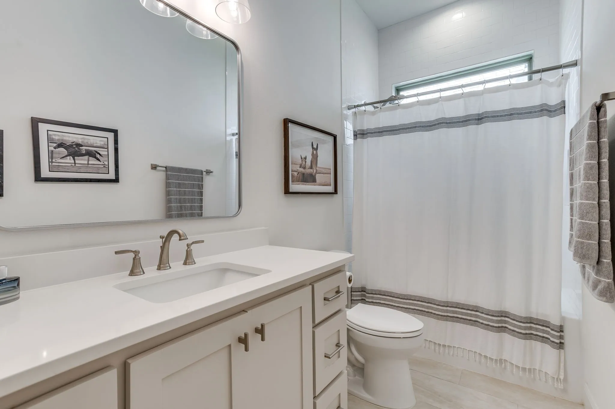 Single Family Residence For Sale in Parker County , 950 Highlands Avenue, Aledo, Texas 76008, 4 Bedroom, 3 Bathroom, 2 Garage spaces, 3,411 Sqft, built in 2024, mls#21404459, Real Estate Agent in Aledo, Homes For Sale in Parker county, Homes For Sale in Aledo, Realtor in Aledo Texas, Real Estate Brokerage Independent Realty Texas, Luminita Cordes Realtor