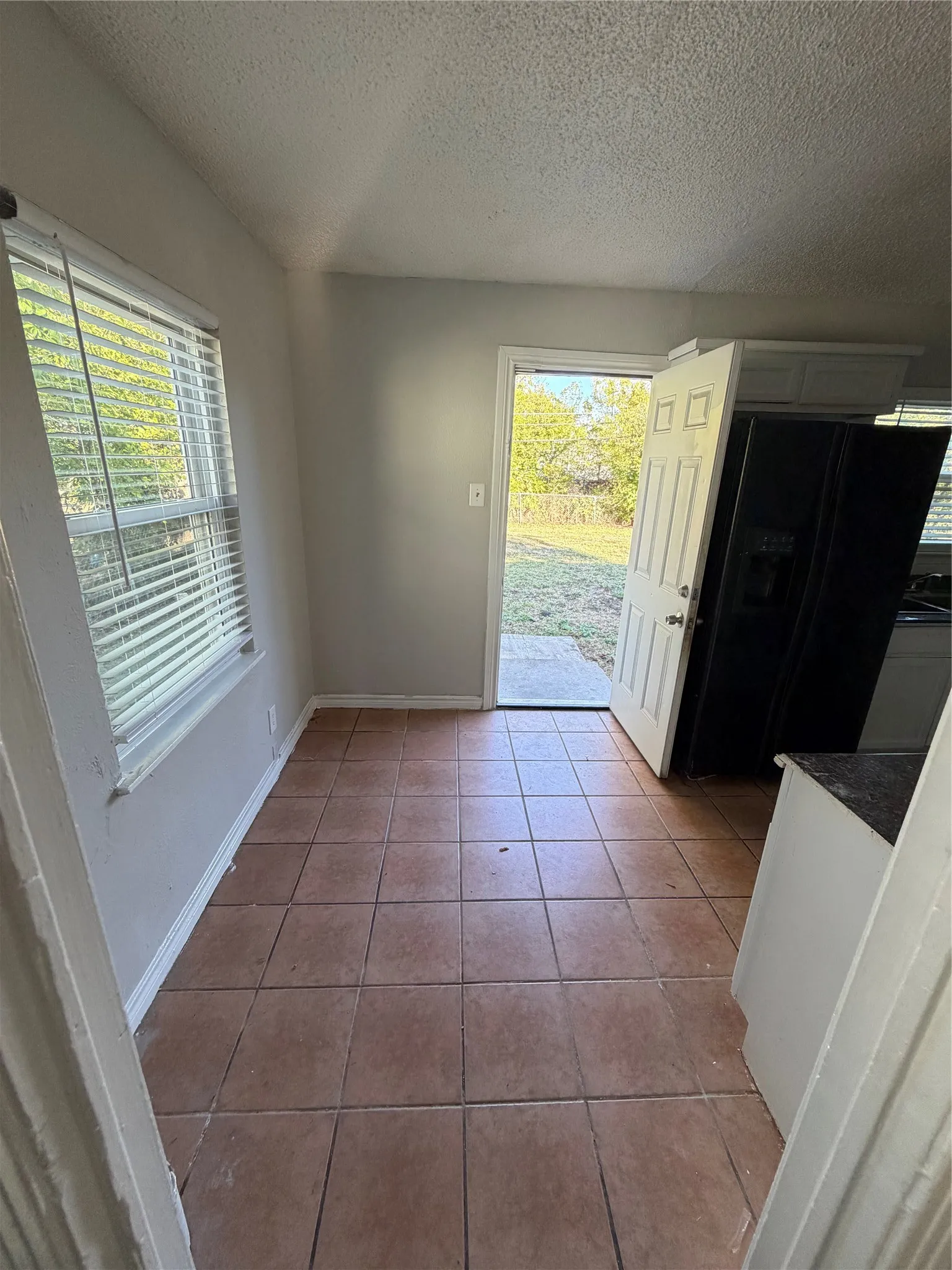 Single Family Residence For Sale in Dallas County , 12220 Holt Drive, Dallas, Texas 75218, 3 Bedroom, 1 Bathroom, 1 Garage spaces, 1,040 Sqft, built in 1952, mls#21405020, Real Estate Agent in Dallas, Homes For Sale in Dallas county, Homes For Sale in Dallas, Realtor in Dallas Texas, Real Estate Brokerage Independent Realty Texas, Luminita Cordes Realtor