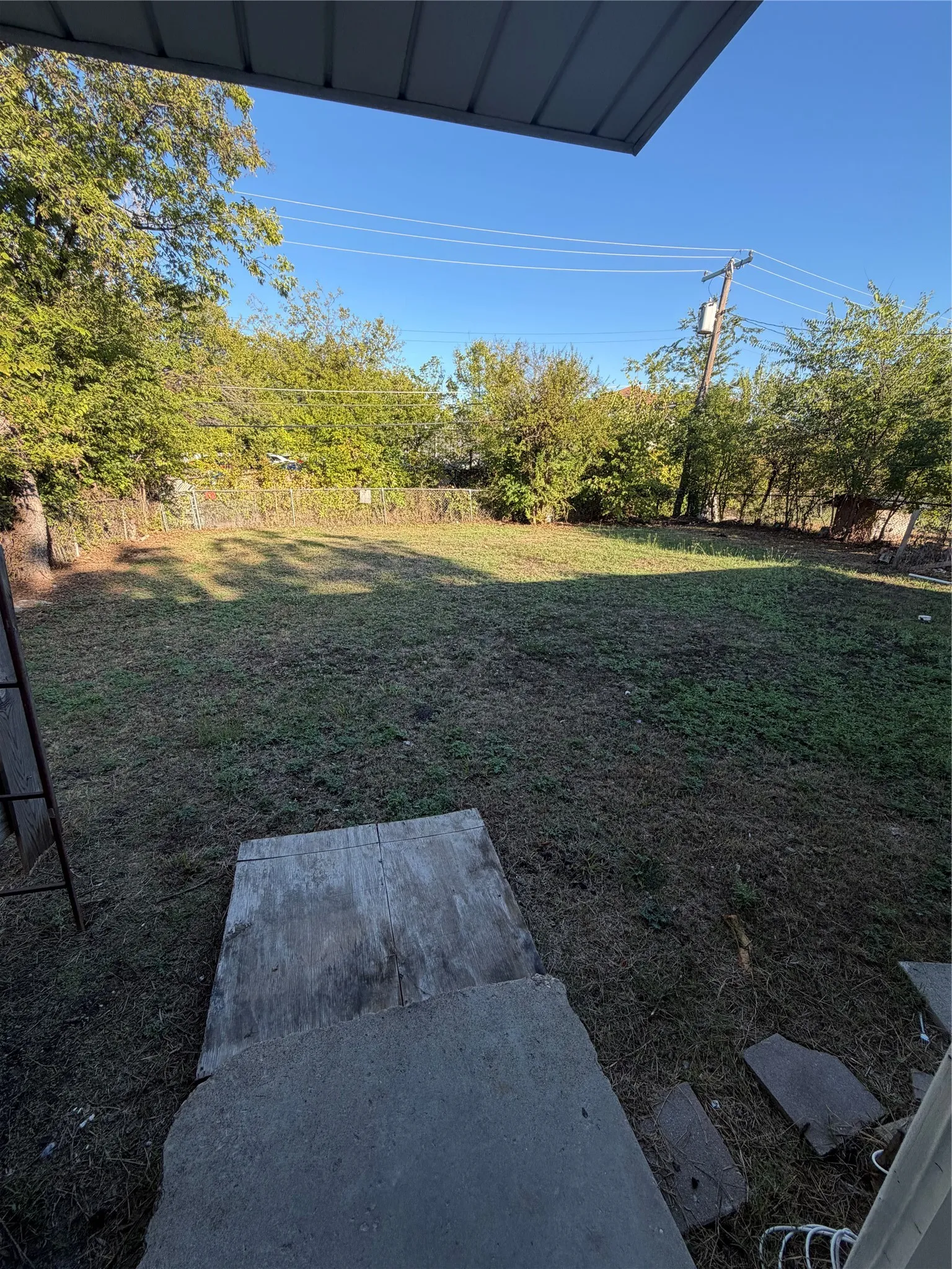 Single Family Residence For Sale in Dallas County , 12220 Holt Drive, Dallas, Texas 75218, 3 Bedroom, 1 Bathroom, 1 Garage spaces, 1,040 Sqft, built in 1952, mls#21405020, Real Estate Agent in Dallas, Homes For Sale in Dallas county, Homes For Sale in Dallas, Realtor in Dallas Texas, Real Estate Brokerage Independent Realty Texas, Luminita Cordes Realtor