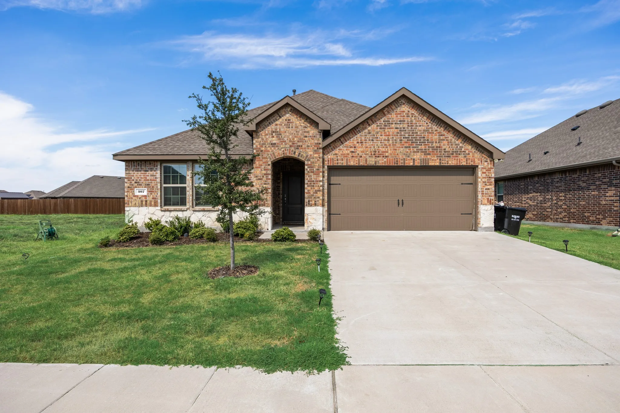 Single Family Residence For Sale in Hunt County , 307 Warbler Way, Caddo Mills, Texas 75135, 3 Bedroom, 2 Bathroom, 2 Garage spaces, 2,012 Sqft, built in 2023, mls#21404924, Real Estate Agent in Caddo Mills, Homes For Sale in Hunt county, Homes For Sale in Caddo Mills, Realtor in Caddo Mills Texas, Real Estate Brokerage Independent Realty Texas, Luminita Cordes Realtor