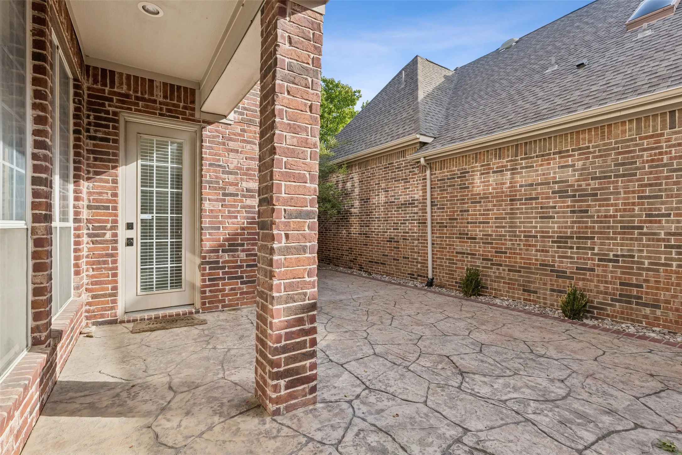 Single Family Residence For Rent in Denton County , 4005 Frio Way, Frisco, Texas 75034, 4 Bedroom, 4 Bathroom, 2 Garage spaces, 3,358 Sqft, built in 2002, mls#21402915, Real Estate Agent in Frisco, Homes For Rent in Denton county, Homes For Rent in Frisco, Realtor in Frisco Texas, Real Estate Brokerage Independent Realty Texas, Luminita Cordes Realtor