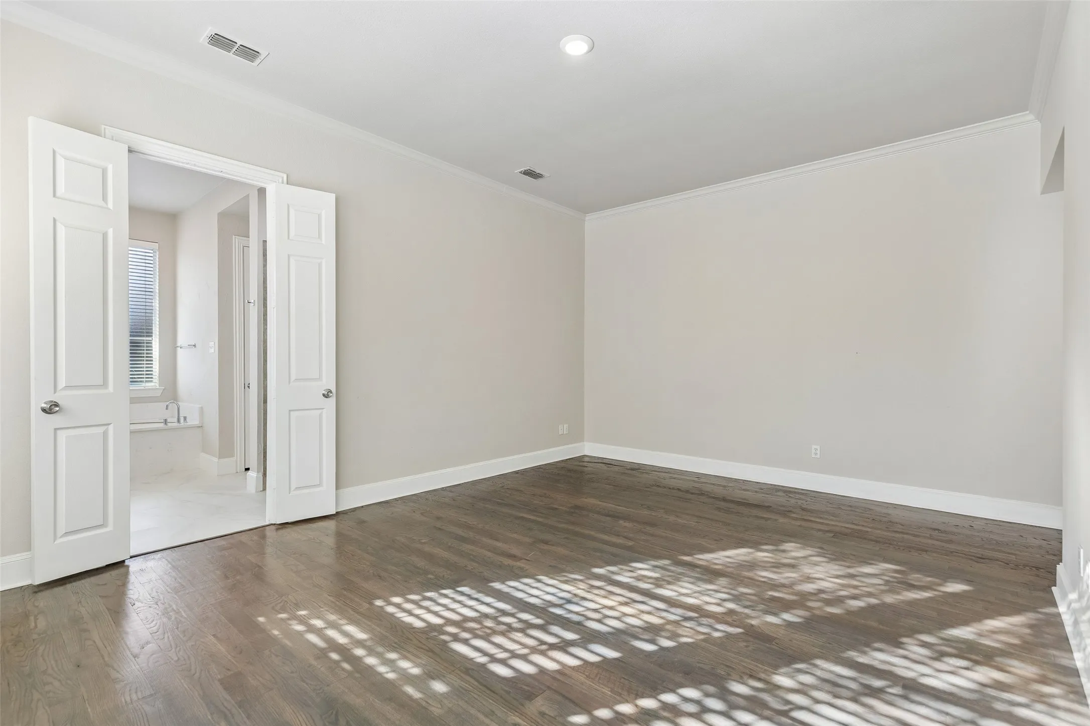 Single Family Residence For Rent in Denton County , 4005 Frio Way, Frisco, Texas 75034, 4 Bedroom, 4 Bathroom, 2 Garage spaces, 3,358 Sqft, built in 2002, mls#21402915, Real Estate Agent in Frisco, Homes For Rent in Denton county, Homes For Rent in Frisco, Realtor in Frisco Texas, Real Estate Brokerage Independent Realty Texas, Luminita Cordes Realtor