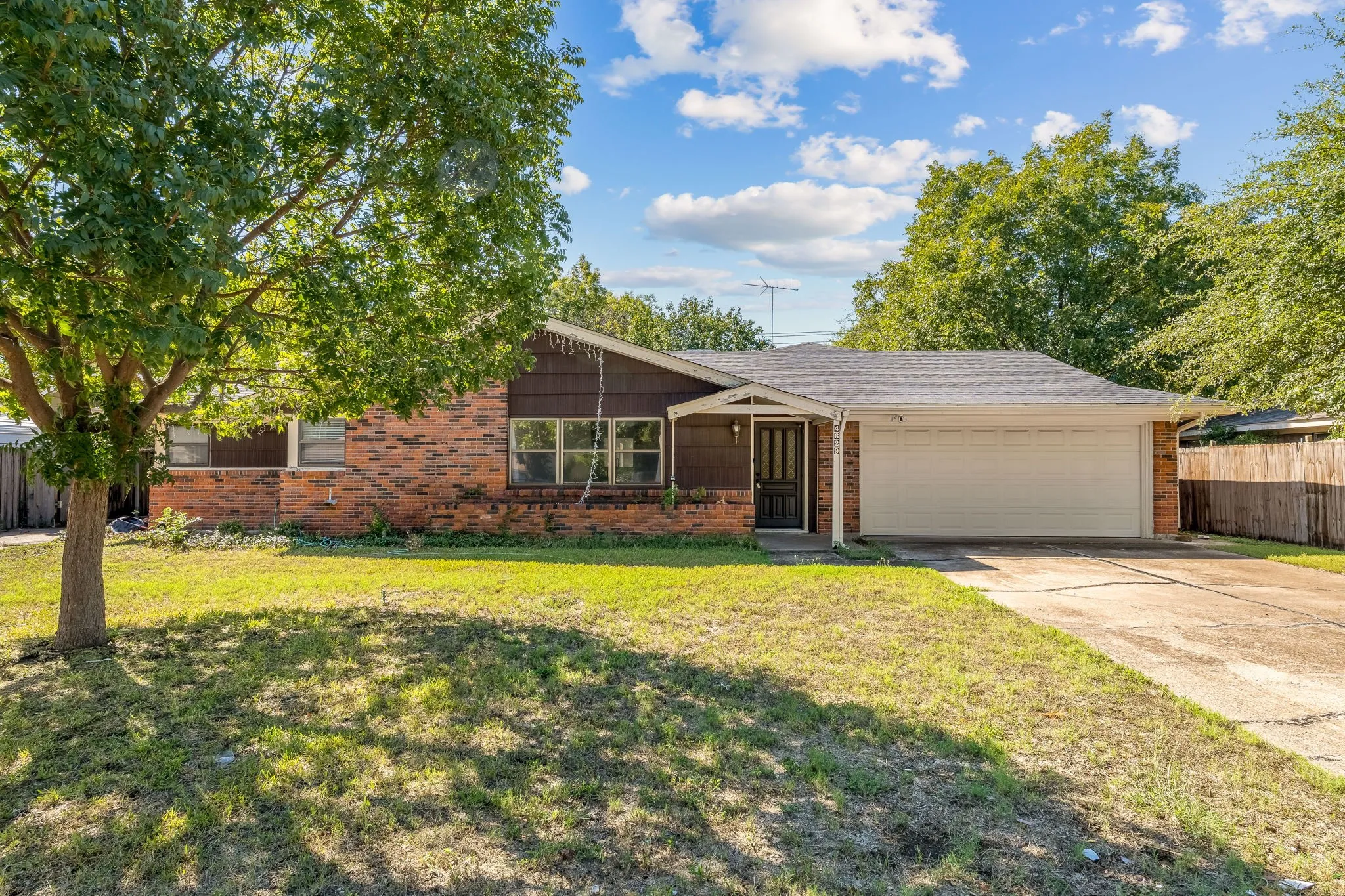 Single Family Residence For Rent